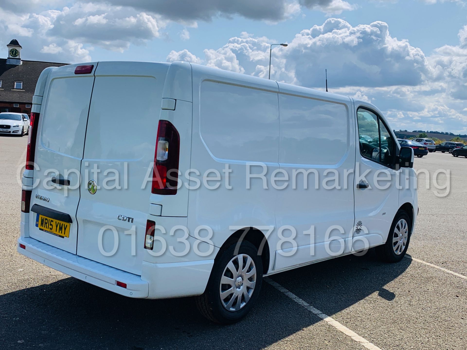 VAUXHALL VIVARO *SPORTIVE* (2015-NEW MODEL) '1.6 CDTI - 115 BHP - 6 SPEED' *A/C* (NO VAT - SAVE 20%) - Image 11 of 33