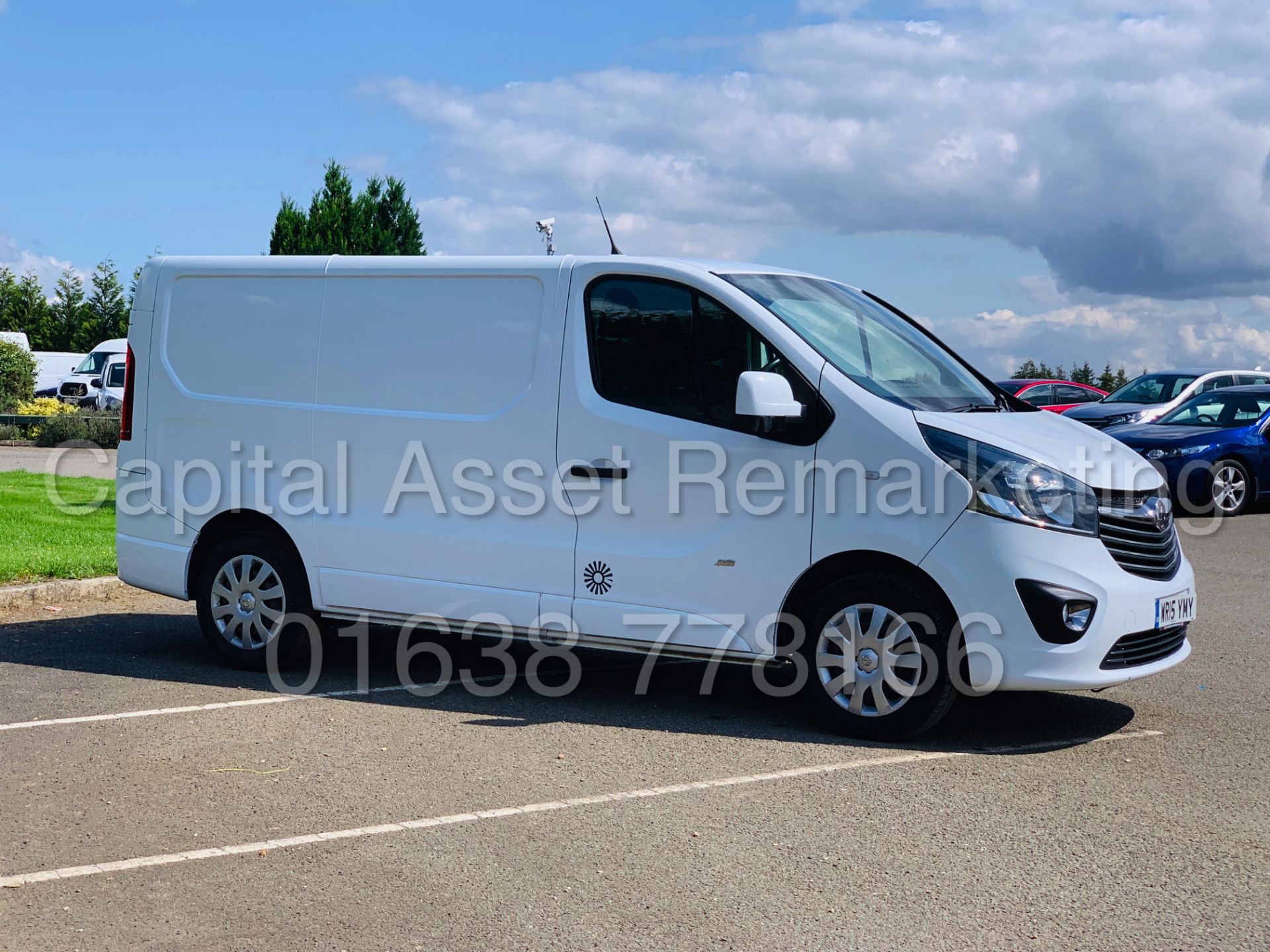 VAUXHALL VIVARO *SPORTIVE* (2015-NEW MODEL) '1.6 CDTI - 115 BHP - 6 SPEED' *A/C* (NO VAT - SAVE 20%) - Bild 9 aus 33