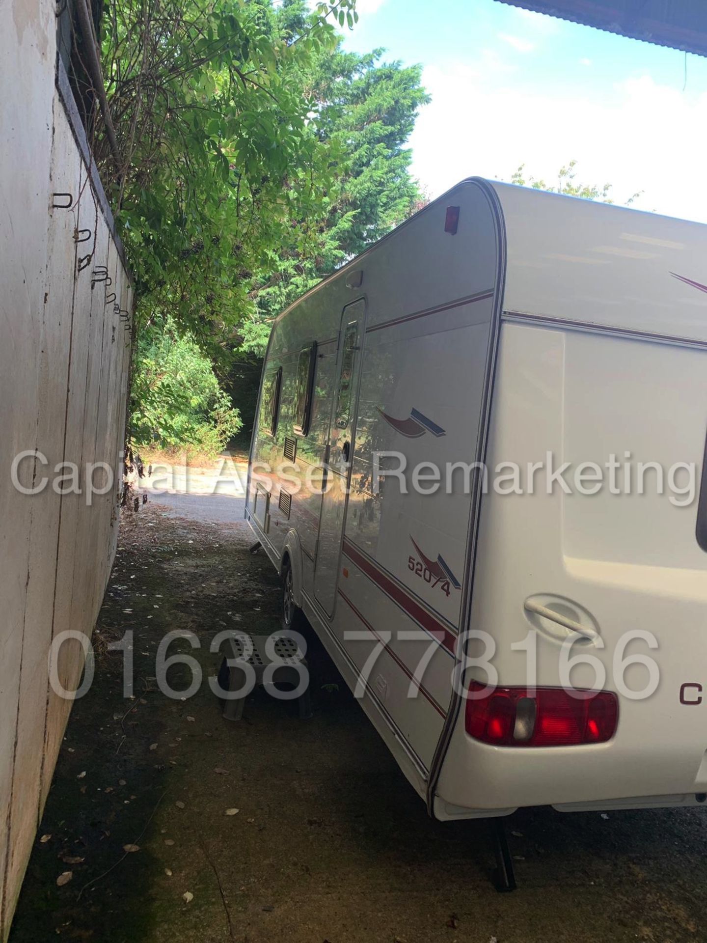 COACHMAN AMARA 520/4 *4 BERTH TOURING CARAVAN* (2005) 'ALKO HITCH - MOTOR MOVER' (NO VAT - SAVE 20%) - Image 3 of 18