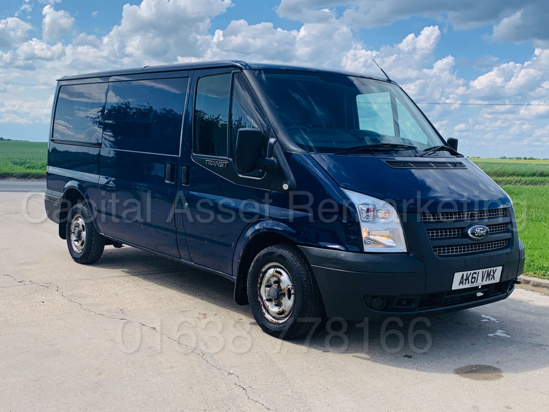 FORD TRANSIT 100 T300 FWD *LCV - PANEL VAN* (2012 MODEL) '2.2 TDCI - 100 BHP - 6 SPEED' *TWIN DOORS* - Image 2 of 32