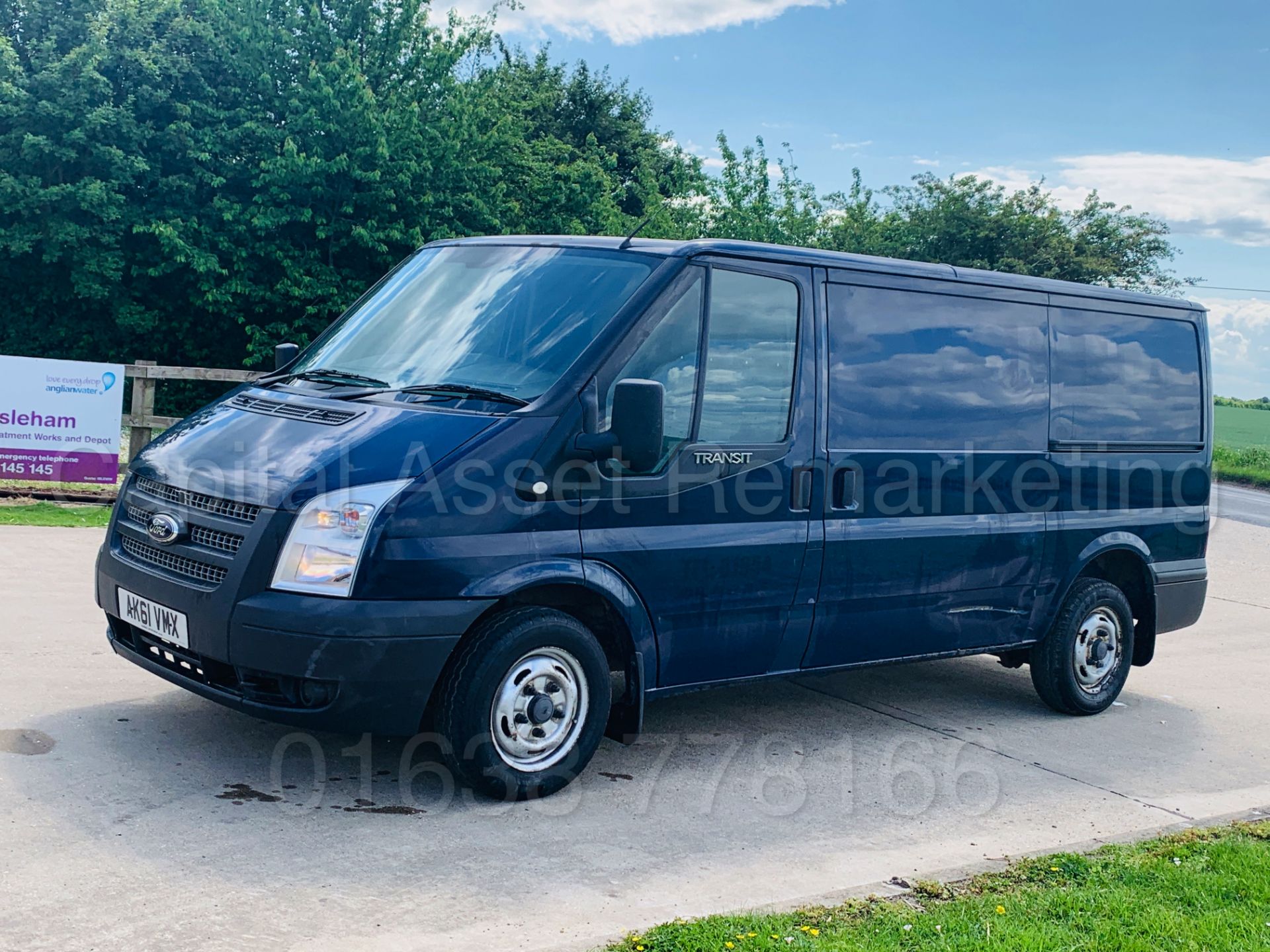 FORD TRANSIT 100 T300 FWD *LCV - PANEL VAN* (2012 MODEL) '2.2 TDCI - 100 BHP - 6 SPEED' *TWIN DOORS* - Image 6 of 32