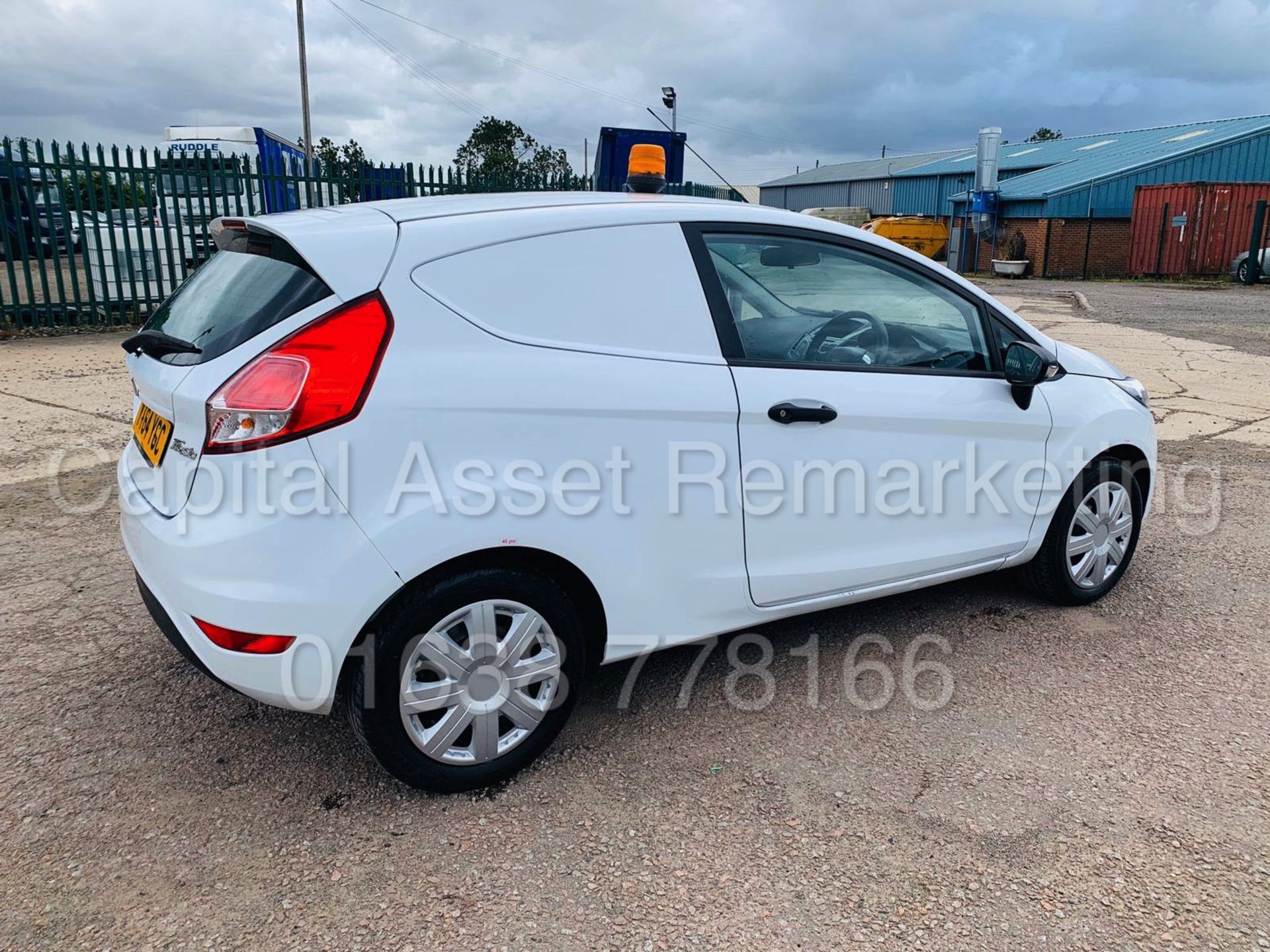 FORD FIESTA *LCV - PANEL VAN* (2015 MODEL) '1.5 TDCI - 75 BHP - 5 SPEED' (50 MPG+) *LOW MILES* - Image 8 of 29