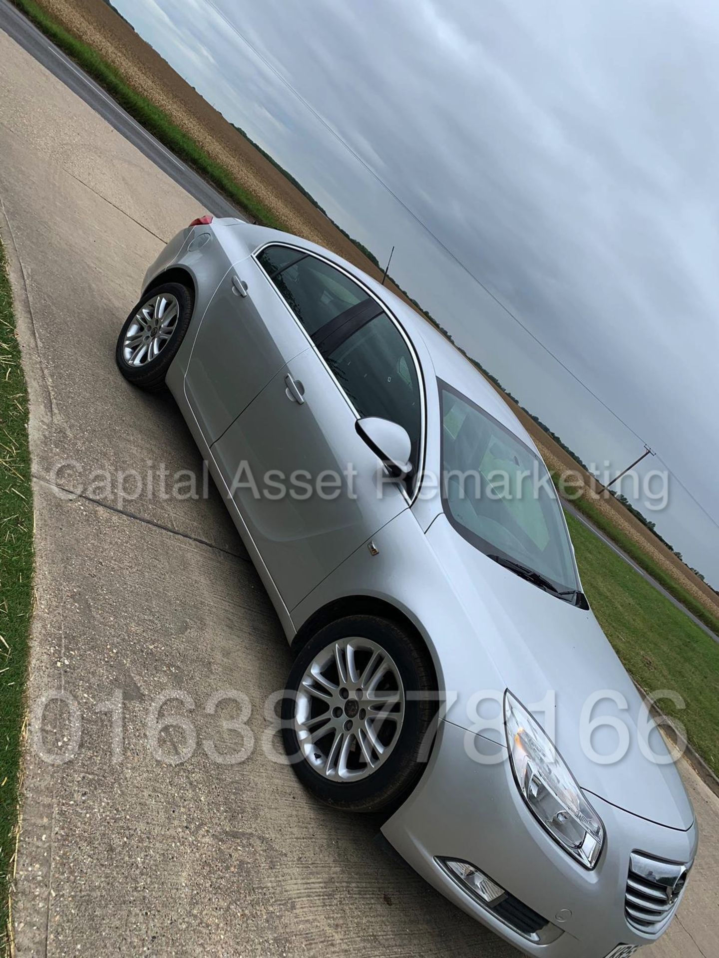 (ON SALE) VAUXHALL INSIGNIA *EXCLUSIVE* 5 DOOR (2010) '1.8 PETROL -140 BHP - 6 SPEED' *65,000 MILES* - Bild 3 aus 25