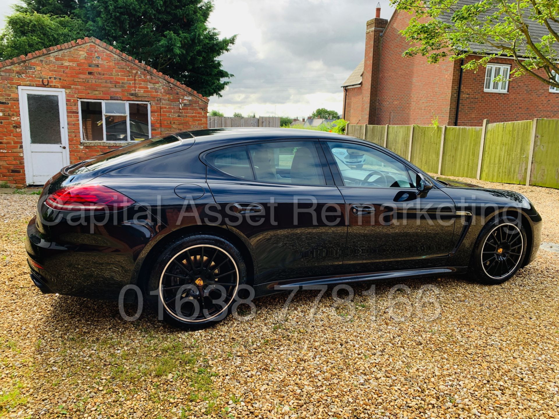 PORSCHE PANAMERA *LUXURY 4 DOOR SALOON* (2016 MODEL) '3.0 V6 DIESEL-300 BHP-8 SPEED AUTO (HUGE SPEC) - Image 10 of 70