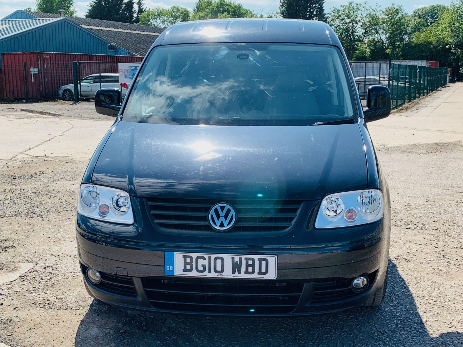 (ON SALE) VW CADDY 1.9TDI "LIFE" DSG AUTO-WHEELCHAIR ACCESSIBLE VEHICLE - ONLY 42K MILES!! - NO VAT! - Image 5 of 15