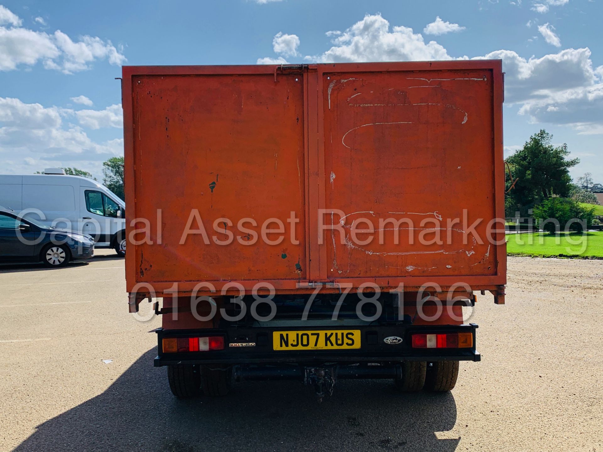 FORD TRANSIT 100 T350L RWD *6 SEATER D/CAB TIPPER* (2007) '2.4 TDCI - 100 BHP - 5 SPEED' (NO VAT) - Image 17 of 39