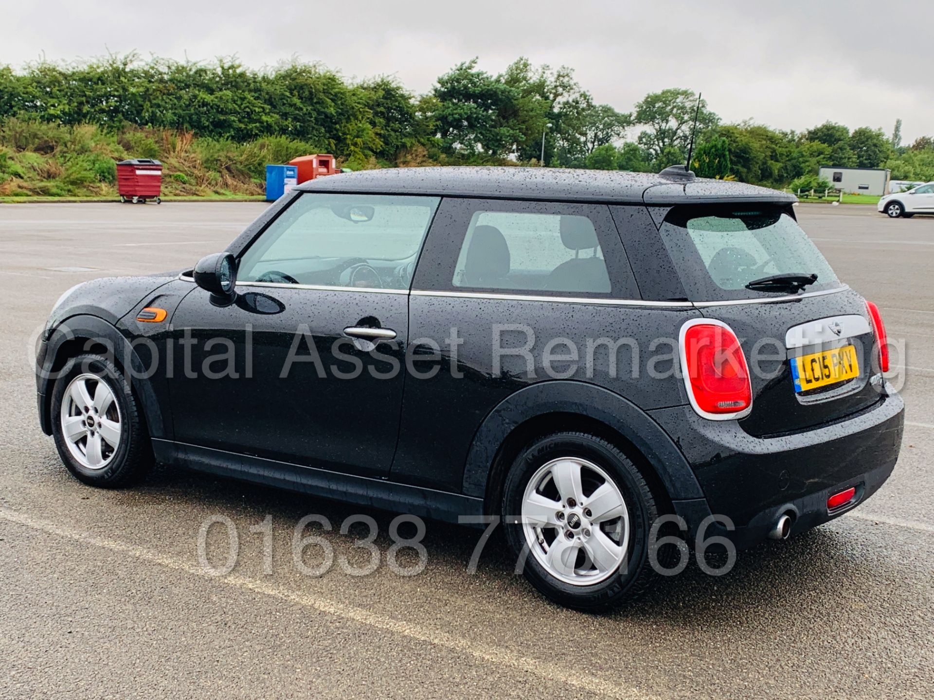 MINI COOPER D *3 DOOR HATCHBACK* (2015 - NEW MODEL) '1.5 DIESEL - 115 BHP - 6 SPEED' *KEYLESS START* - Image 7 of 41