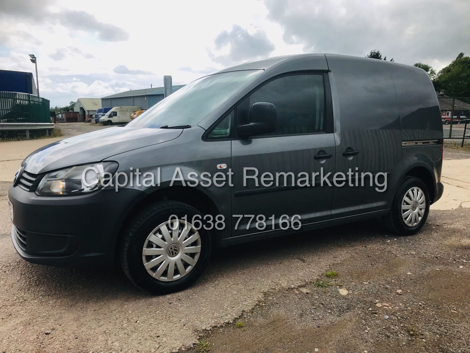 VOLKSWAGEN CADDY 1.6TDI "SPORT STYLE" C20 (11 REG) MET GREY *AIR CON* FULL ELEC PACK - SIDE DOOR