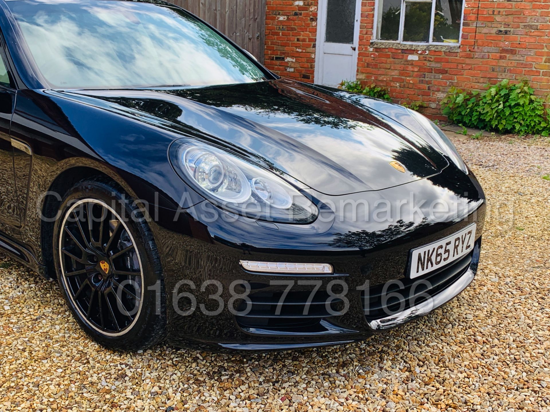 PORSCHE PANAMERA *LUXURY 4 DOOR SALOON* (2016 MODEL) '3.0 V6 DIESEL-300 BHP-8 SPEED AUTO (HUGE SPEC) - Image 15 of 70