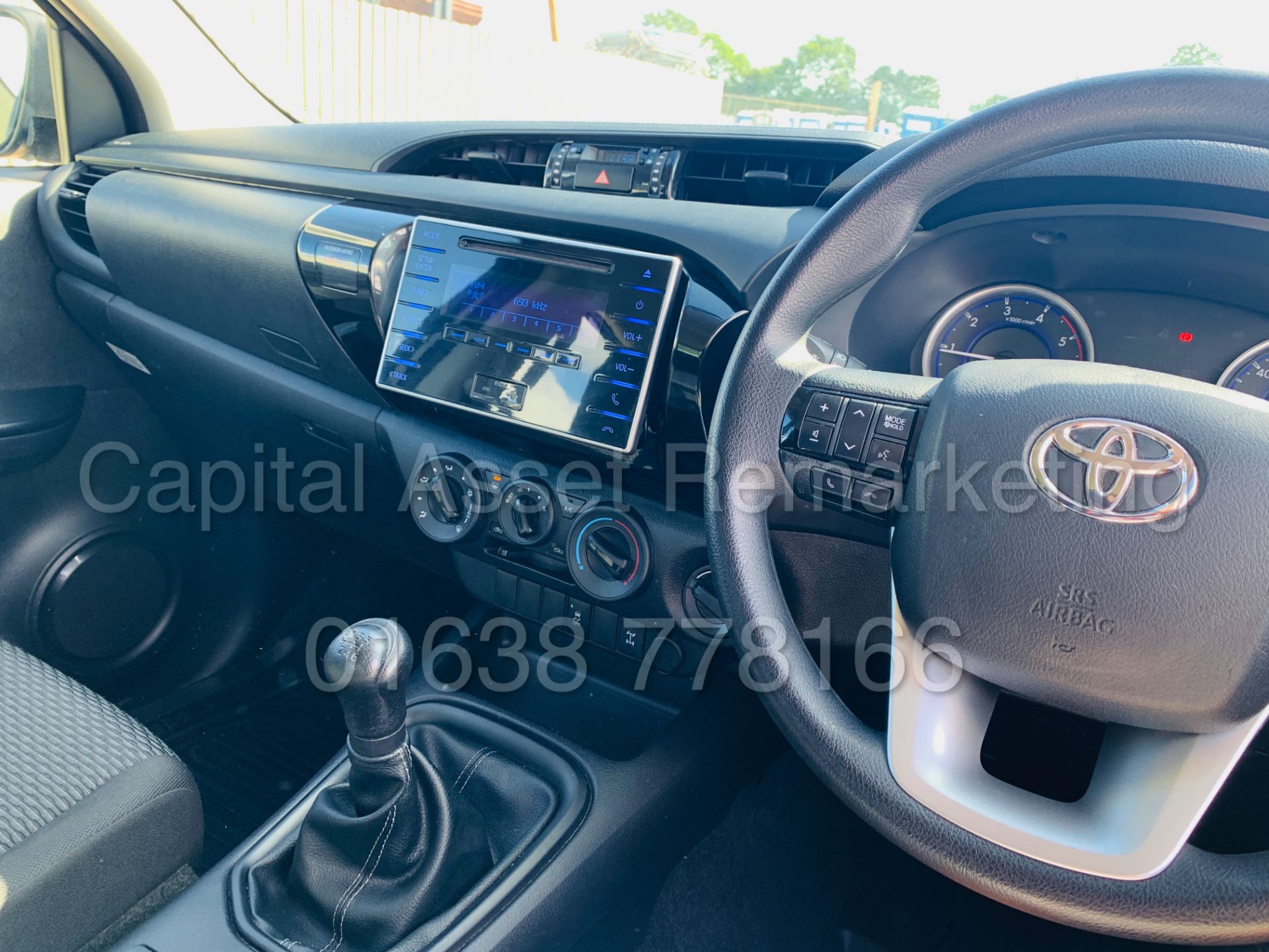 On Sale TOYOTA HILUX *BLACK EDITION* D/CAB PICK-UP (2017 - NEW MODEL) 2.4 D-4D -150 BHP- *LOW MILES* - Image 34 of 43