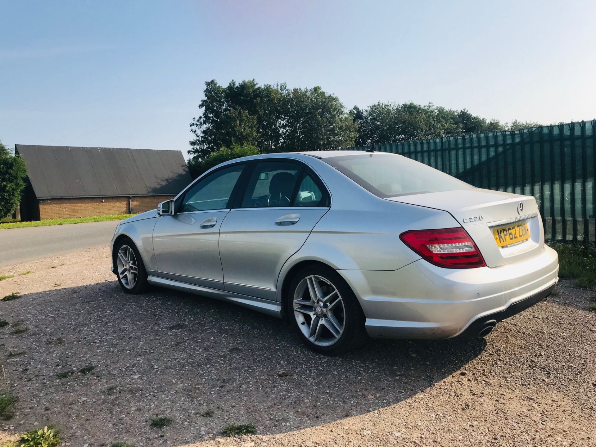 (ON SALE) MERCEDES C220CDI "AMG SPORT" AUTO - 2013 MODEL - LEATHER - SAT NAV - HUGE SPEC - NO VAT - Image 4 of 15