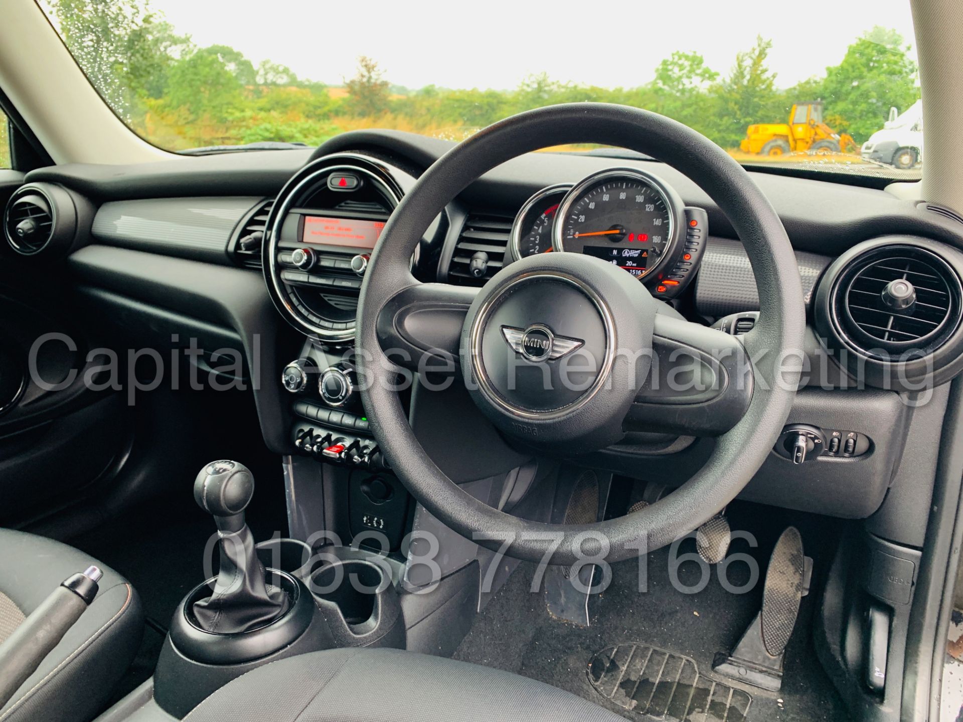 (On Sale) MINI COOPER D *3 DOOR HATCHBACK* (2015) '1.5 DIESEL - 115 BHP - 6 SPEED' *KEYLESS START* - Image 30 of 41