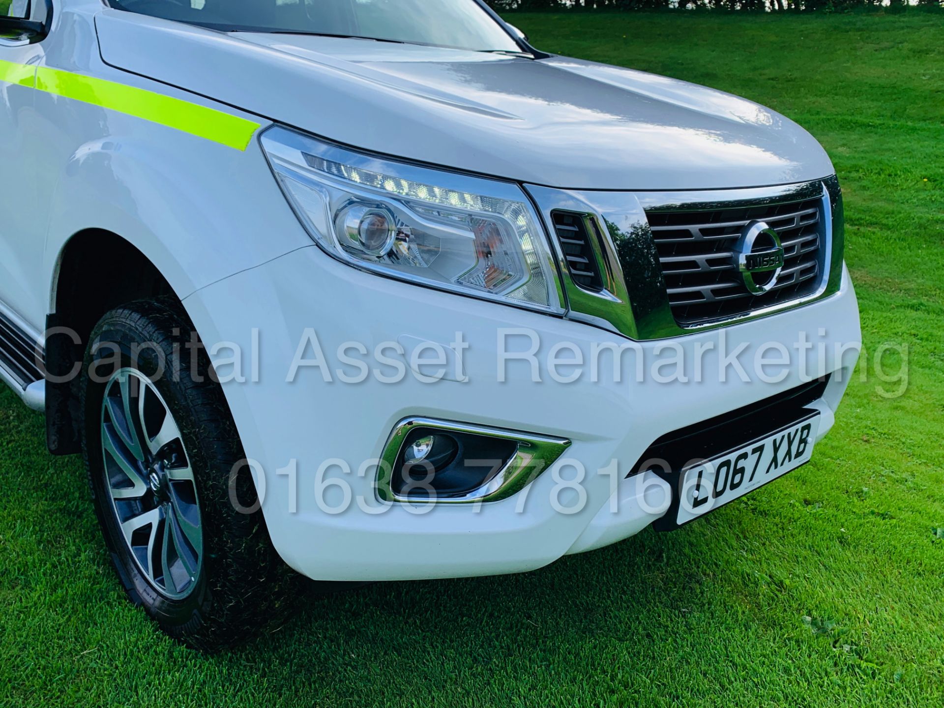 (On Sale) NISSAN NAVARA *TEKNA EDITION* DOUBLE CAB PICK-UP (67 REG) '2.3 DCI - 6 SPEED' (1 OWNER) - Image 16 of 58