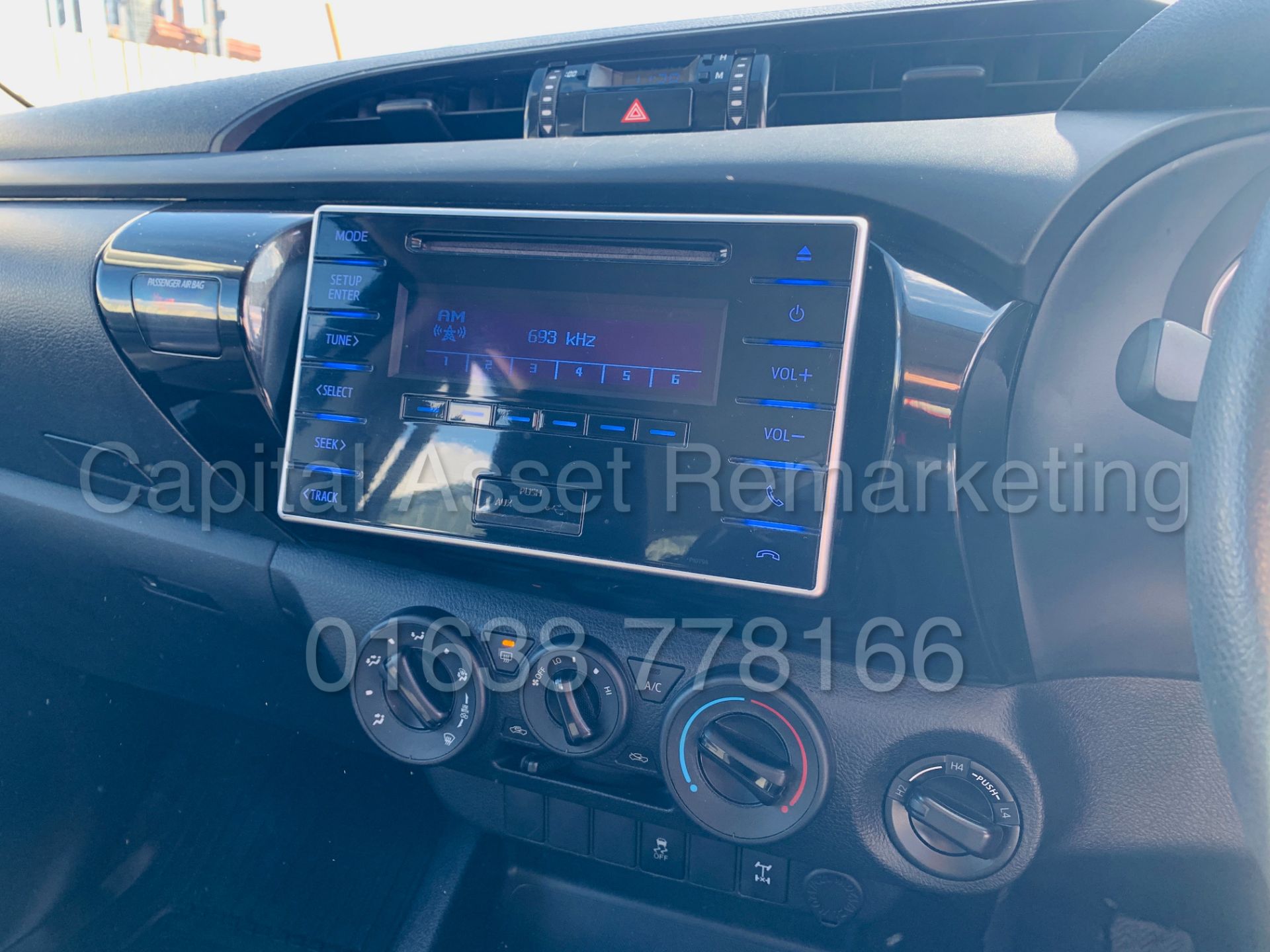 On Sale TOYOTA HILUX *BLACK EDITION* D/CAB PICK-UP (2017 - NEW MODEL) 2.4 D-4D -150 BHP- *LOW MILES* - Image 37 of 43