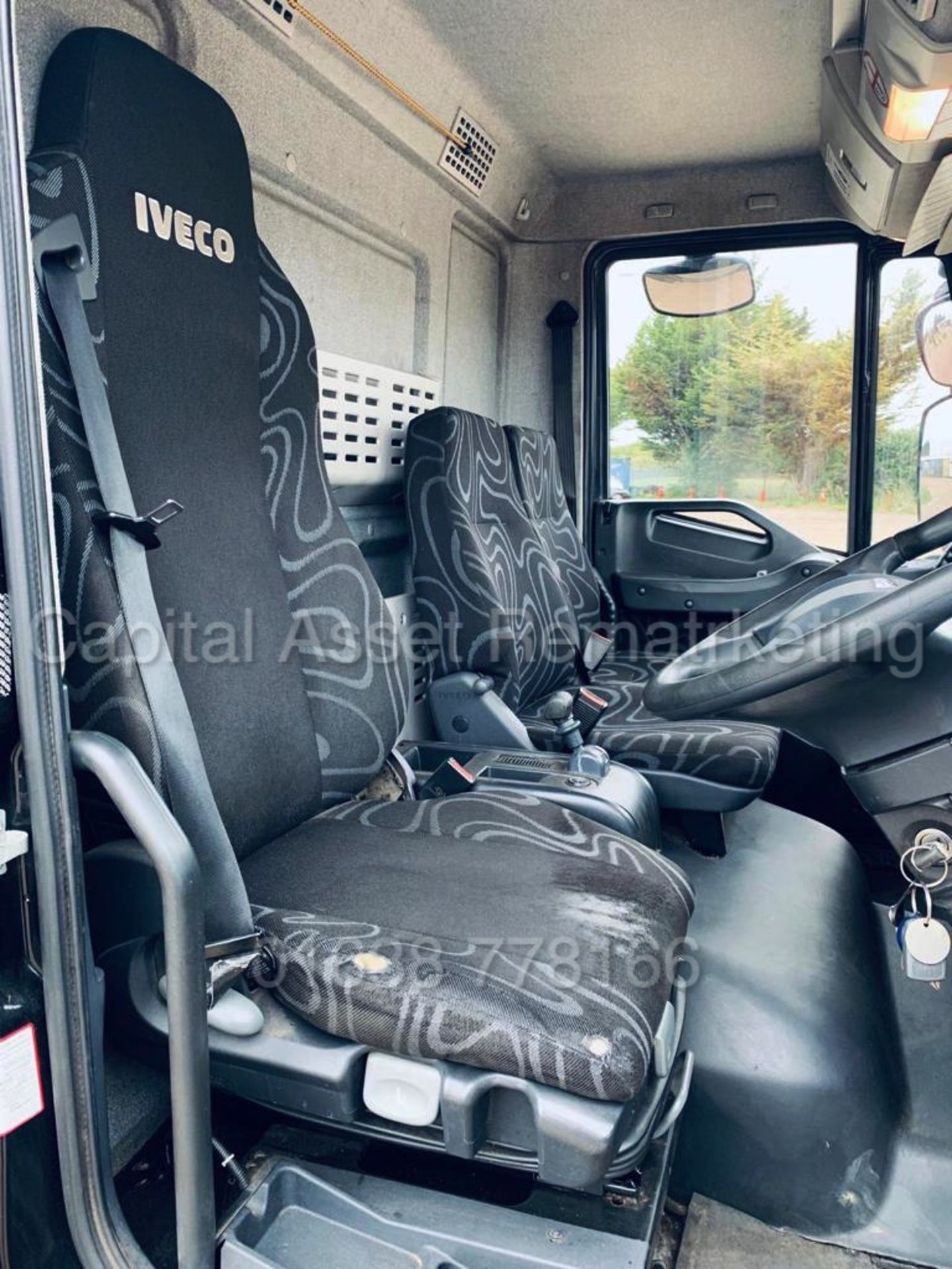 (ON SALE) IVECO EUROCARGO 75E16 'EEV' *20 FOOT BOX* (2015 MODEL) '3.9D - EURO 6 - U-LEZ COMPLIANT' - Image 17 of 20