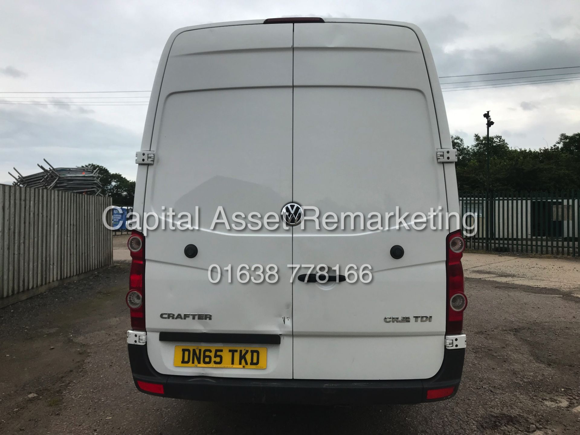 VOLKSWAGEN CRAFTER 2.0TDI CR35 LWB / HI TOP (2016 MODEL) FSH - CRUISE - ELEC PACK - COMFORT PACK - Image 5 of 14