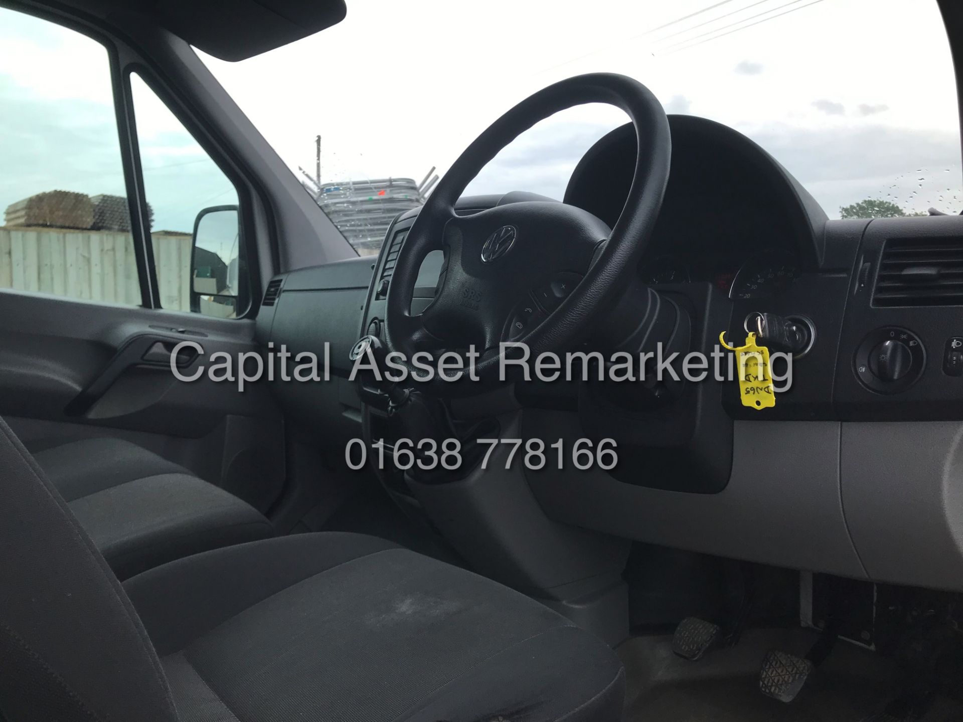 VOLKSWAGEN CRAFTER 2.0TDI CR35 LWB / HI TOP (2016 MODEL) FSH - CRUISE - ELEC PACK - COMFORT PACK - Image 7 of 14