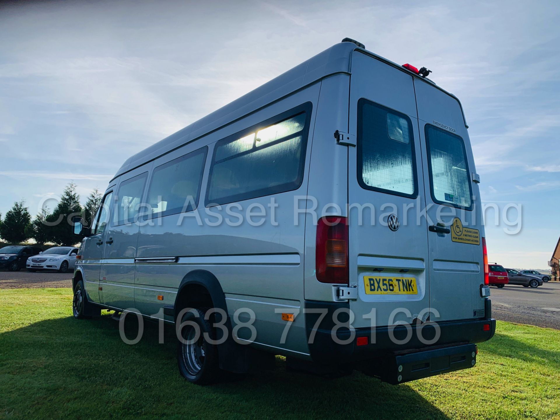 VOLKSWAGEN LT 46 *LWB - 16 SEATER MINI-BUS* (2007 MODEL) '2.8 TDI - 158 BHP' *COACH CONVERSION* - Image 6 of 52