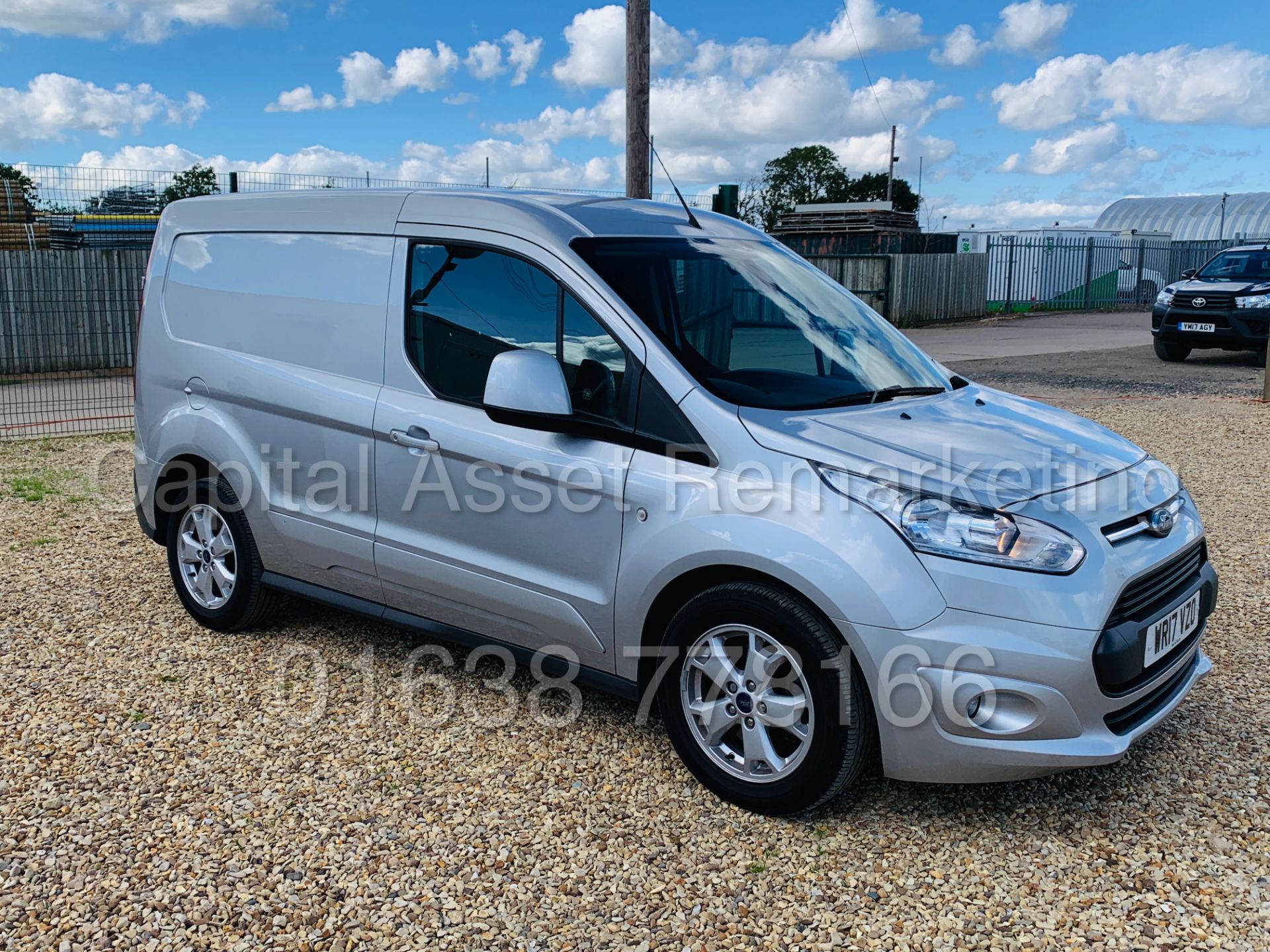 FORD TRANSIT CONNECT *LIMITED EDITION* SWB PANEL VAN (2017) '1.5 TDCI- 120 BHP - 6 SPEED' *TOP SPEC* - Image 12 of 44