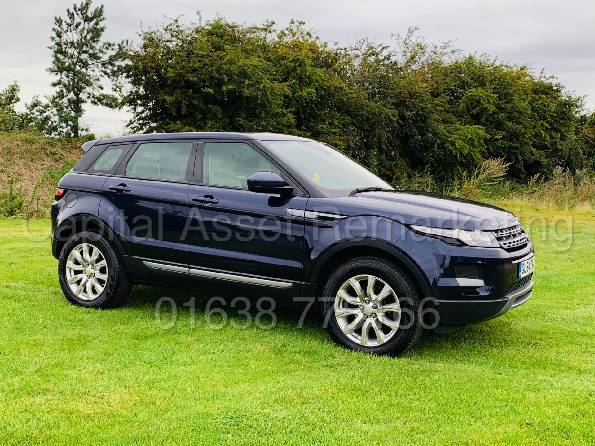 (ON SALE) RANGE ROVER EVOQUE *PURE EDITION* 5 DOOR SUV (2015) '2.2 DIESEL - 150 BHP' **HUGE SPEC** - Image 14 of 54