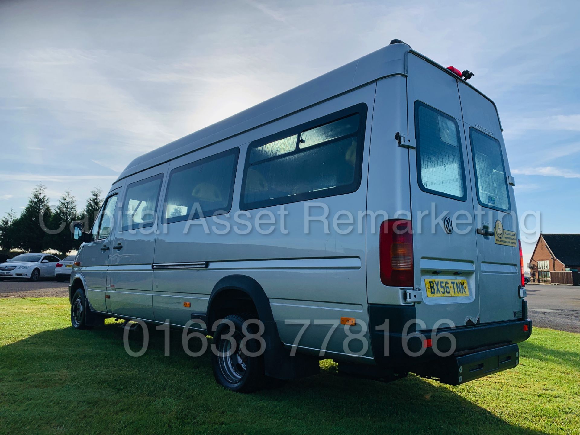 VOLKSWAGEN LT 46 *LWB - 16 SEATER MINI-BUS* (2007 MODEL) '2.8 TDI - 158 BHP' *COACH CONVERSION* - Image 5 of 52