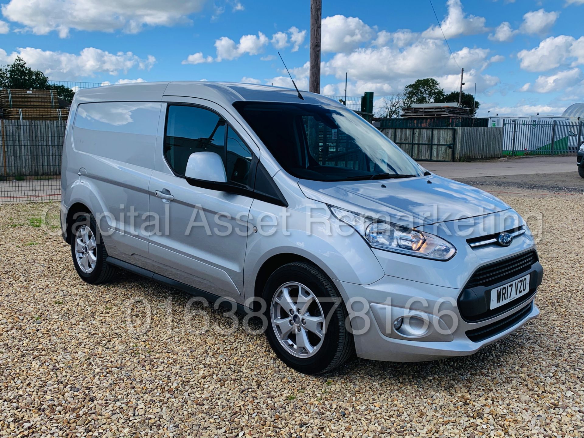FORD TRANSIT CONNECT *LIMITED EDITION* SWB PANEL VAN (2017) '1.5 TDCI- 120 BHP - 6 SPEED' *TOP SPEC*