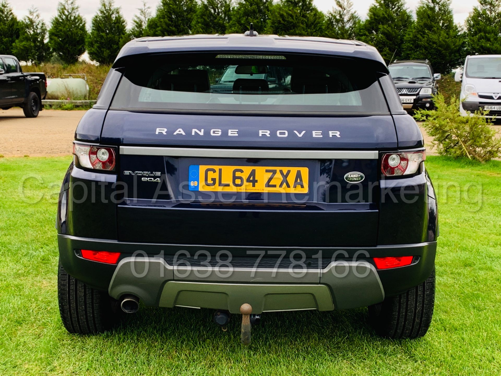 (ON SALE) RANGE ROVER EVOQUE *PURE EDITION* 5 DOOR SUV (2015) '2.2 DIESEL - 150 BHP' **HUGE SPEC** - Image 11 of 54