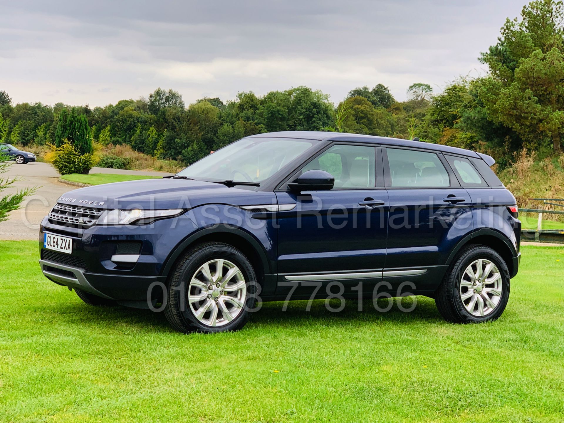 (ON SALE) RANGE ROVER EVOQUE *PURE EDITION* 5 DOOR SUV (2015) '2.2 DIESEL - 150 BHP' **HUGE SPEC** - Image 8 of 54