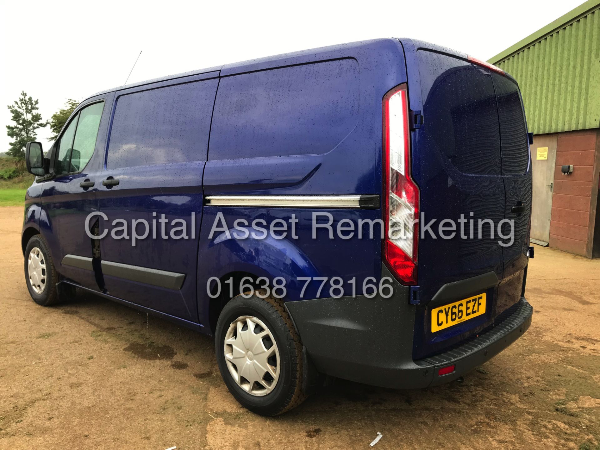 FORD TRANSIT CUSTOM "TREND" 2.0TDCI "130BHP - 6 SPEED" 340 MODEL (2017 MODEL) 1 OWNER - ONLY 40K - Image 4 of 17