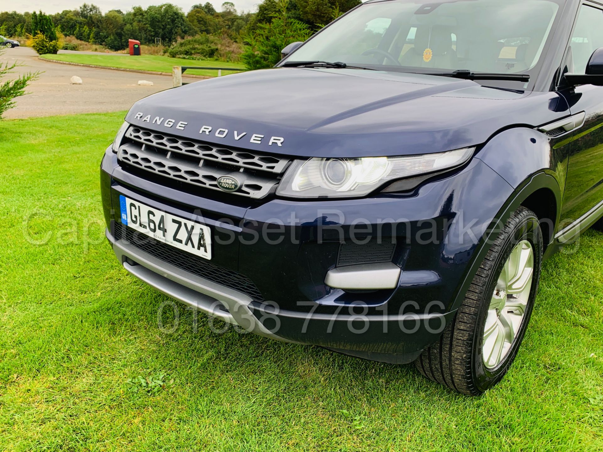 (ON SALE) RANGE ROVER EVOQUE *PURE EDITION* 5 DOOR SUV (2015) '2.2 DIESEL - 150 BHP' **HUGE SPEC** - Image 16 of 54