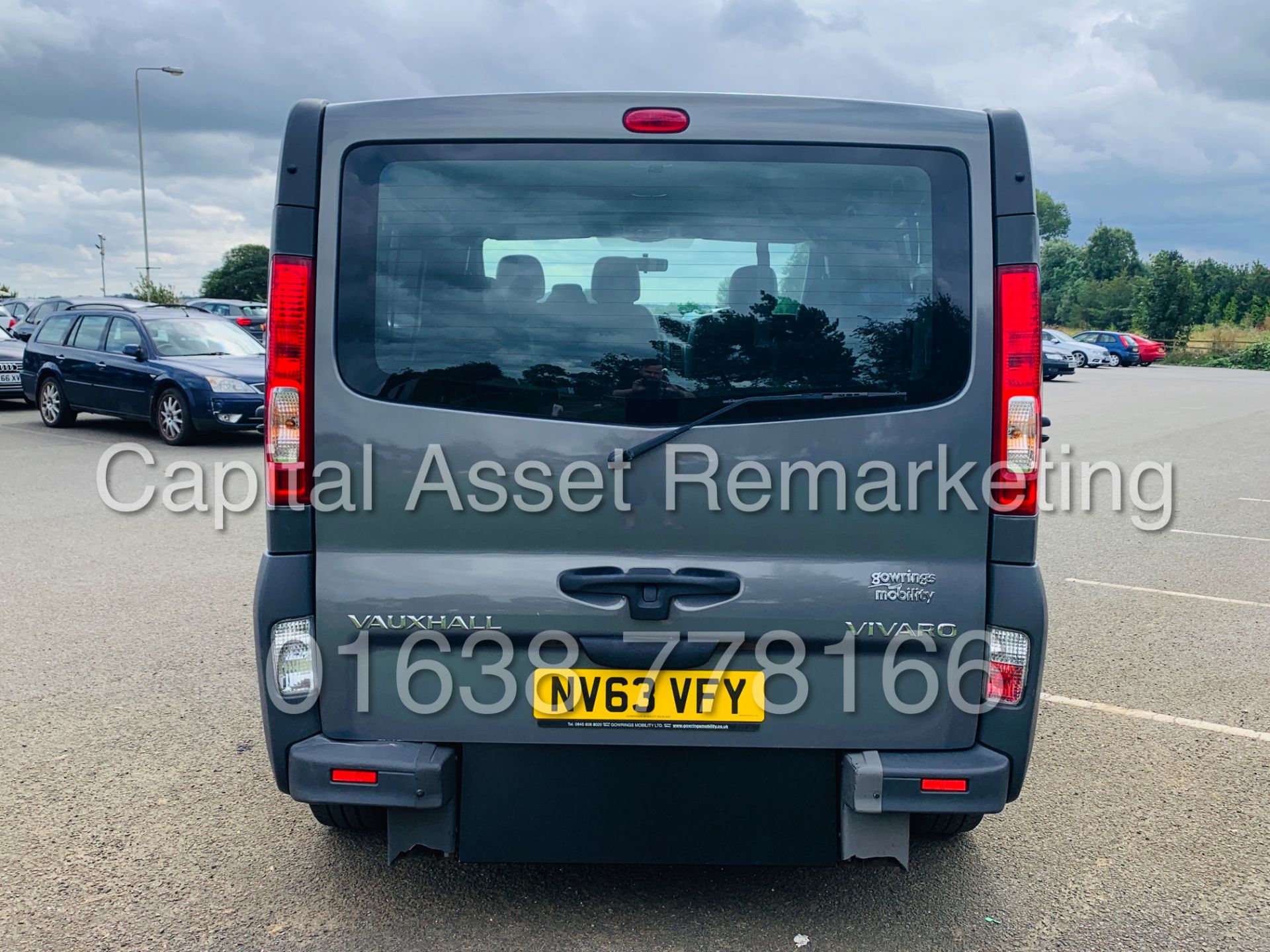 VAUXHALL VIVARO *SWB - 5 SEATER / WHEEL CHAIR ACCESS VEHICLE* (2014) '2.0 CDTI - 6 SPEED' - Image 10 of 41