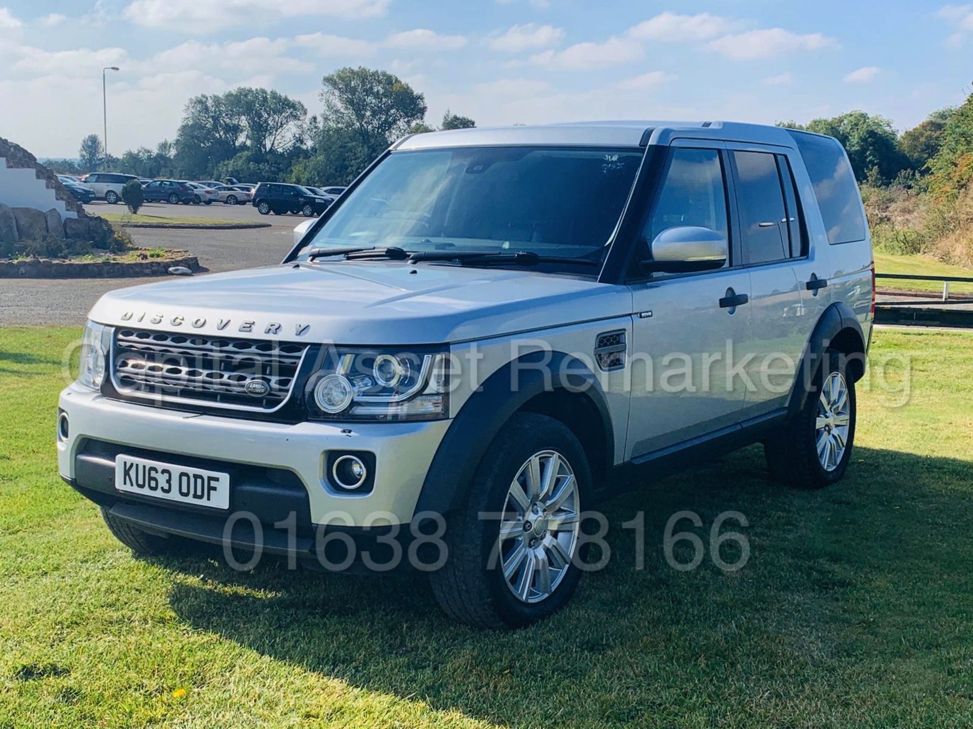 LAND ROVER DISCOVERY *XS EDITION* (2014) '3.0 SDV6 - 255 BHP - 8 SPEED AUTO' *LEATHER & SAT NAV* - Image 3 of 50