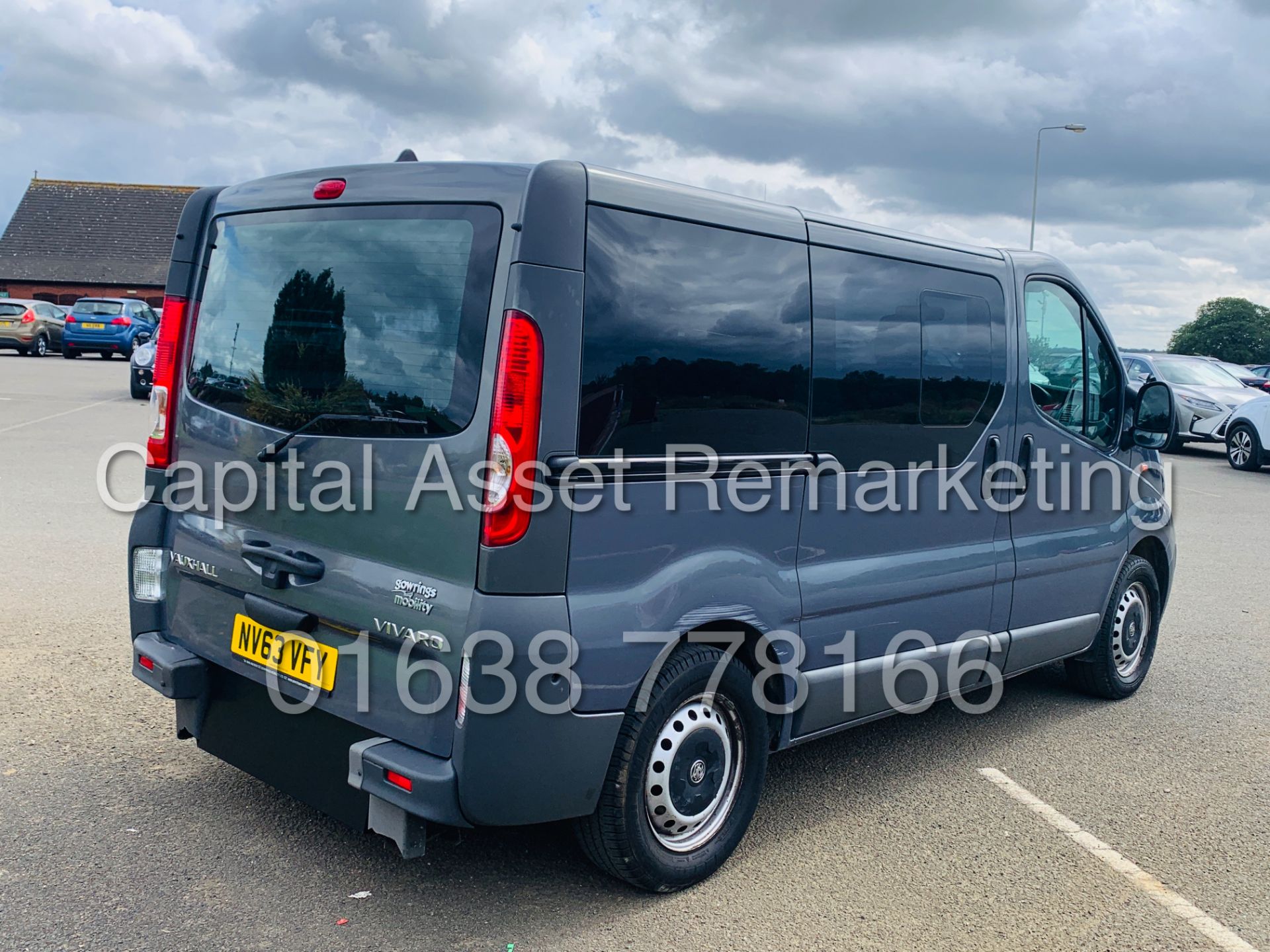 VAUXHALL VIVARO *SWB - 5 SEATER / WHEEL CHAIR ACCESS VEHICLE* (2014) '2.0 CDTI - 6 SPEED' - Image 12 of 41