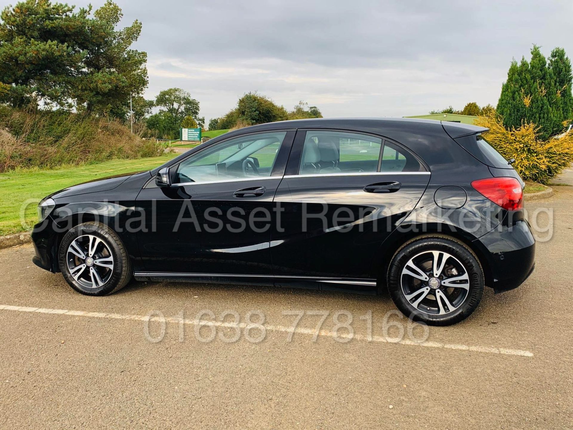 MERCEDES-BENZ A200D *EXECUTIVE EDITION* 5 DOOR (2016 - NEW MODEL) 'STOP/START - SAT NAV' *HUGE SPEC* - Image 8 of 46