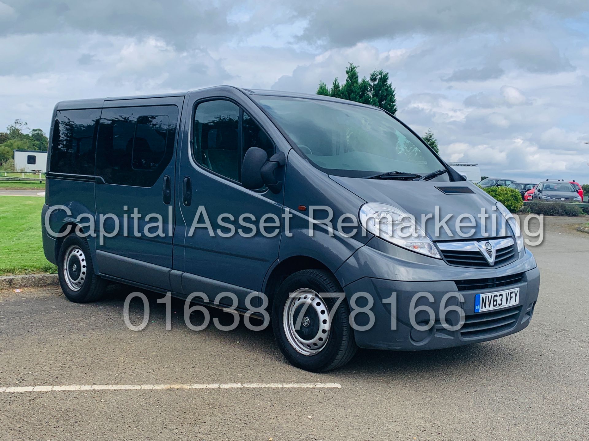 VAUXHALL VIVARO *SWB - 5 SEATER / WHEEL CHAIR ACCESS VEHICLE* (2014) '2.0 CDTI - 6 SPEED' - Image 2 of 41