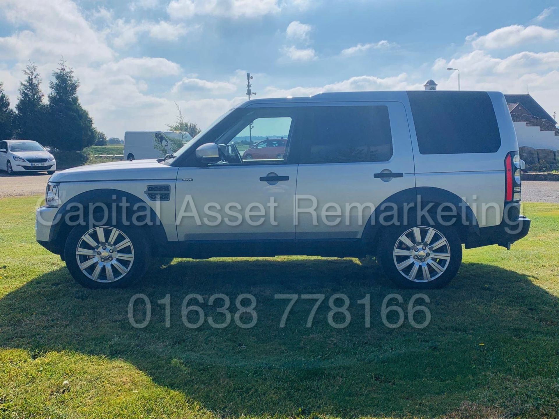 LAND ROVER DISCOVERY *XS EDITION* (2014) '3.0 SDV6 - 255 BHP - 8 SPEED AUTO' *LEATHER & SAT NAV* - Image 6 of 50