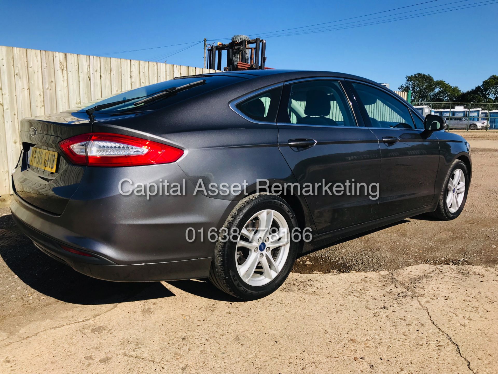 FORD MONDEO 2.0TDCI "ZETEC ECONETIC" 1 OWNER FSH (2017 MODEL) SAT NAV - GREAT SPEC - Image 9 of 30