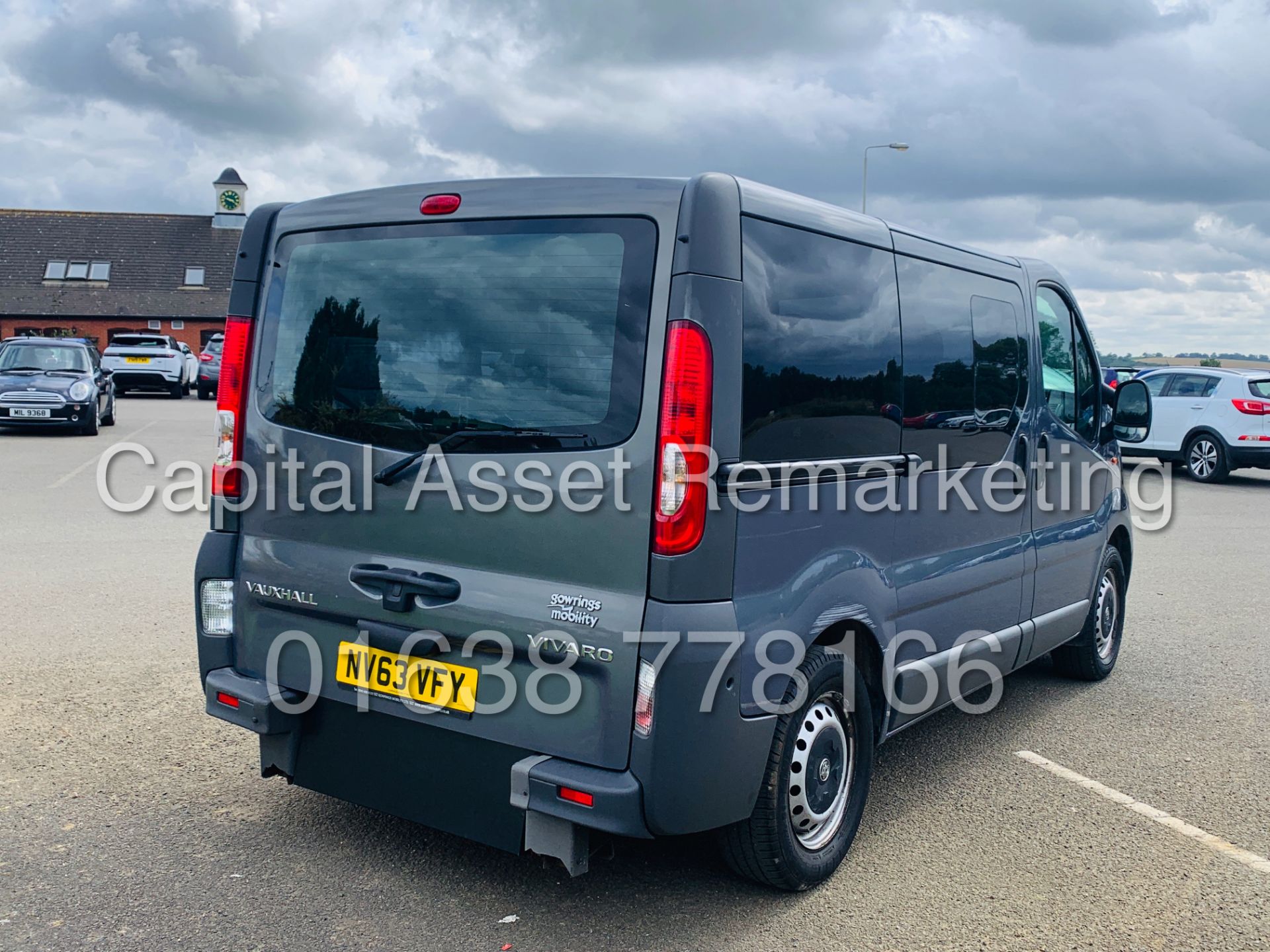 VAUXHALL VIVARO *SWB - 5 SEATER / WHEEL CHAIR ACCESS VEHICLE* (2014) '2.0 CDTI - 6 SPEED' - Image 11 of 41