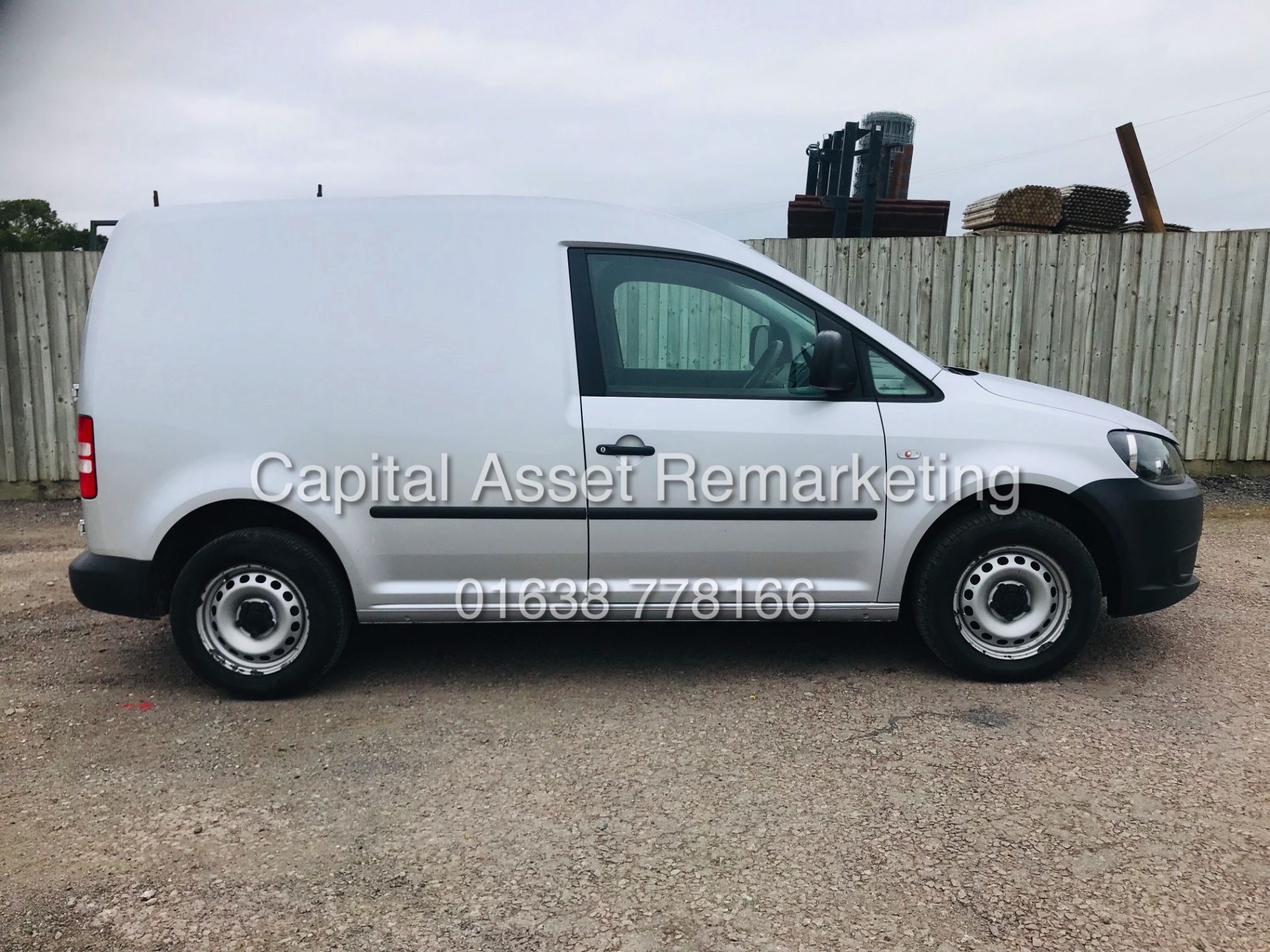 On Sale VOLKSWAGEN CADDY *SPORTY VAN* SWB PANEL VAN (2015 - NEW MODEL) 1.6 TDI - 102 BHP **AIR CON** - Image 10 of 18