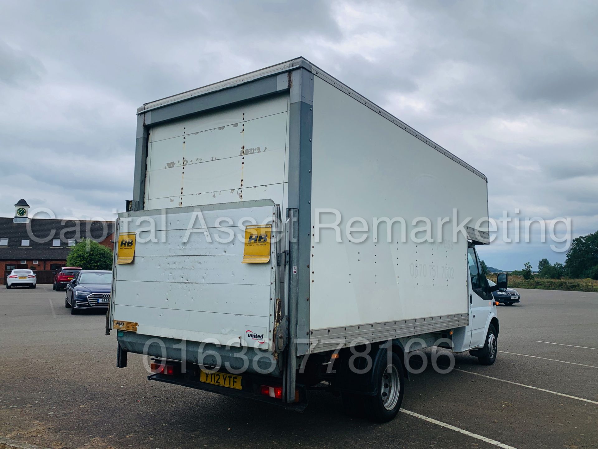 FORD TRANSIT T350L *LWB - LUTON / BOX VAN* (2012) '2.2 TDCI -125 BHP- 6 SPEED' *TAIL-LIFT* - Image 11 of 37