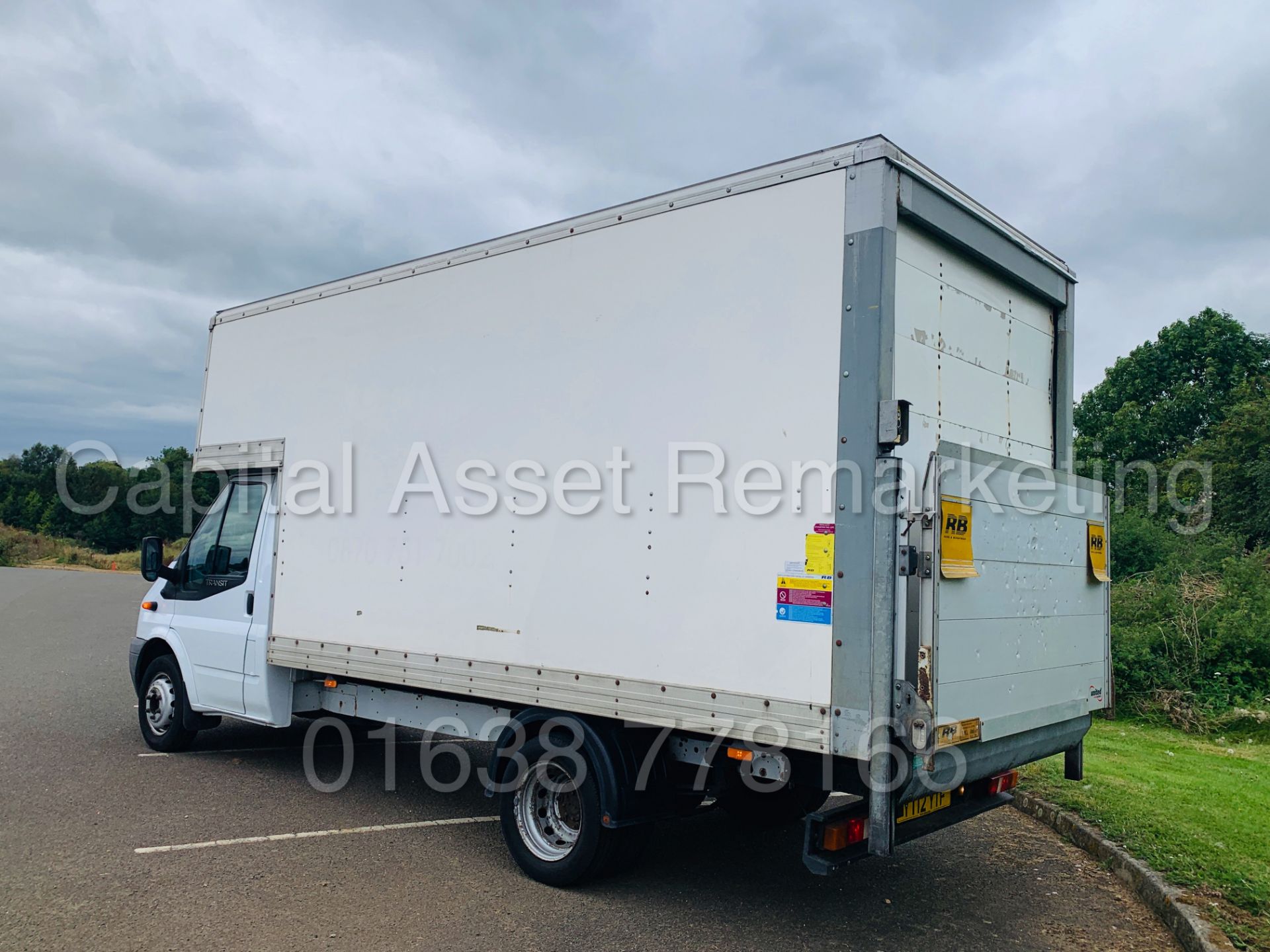 FORD TRANSIT T350L *LWB - LUTON / BOX VAN* (2012) '2.2 TDCI -125 BHP- 6 SPEED' *TAIL-LIFT* - Image 8 of 37