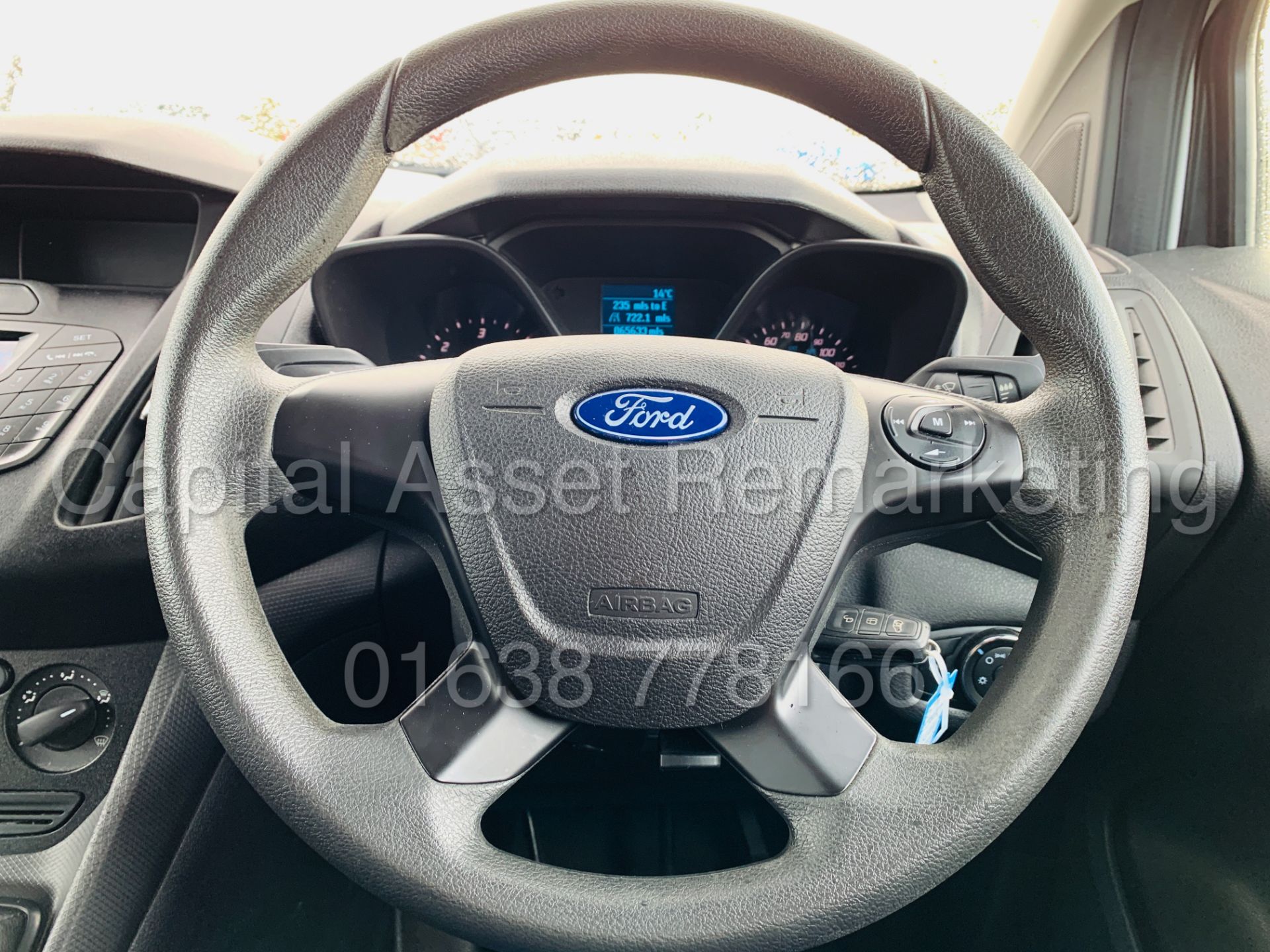 Ford Transit CONNECT 75 T200 *SWB - PANEL VAN* (2018 MODEL) '1.5 TDCI - EURO 6 COMPLIANT' (1 OWNER) - Image 33 of 36