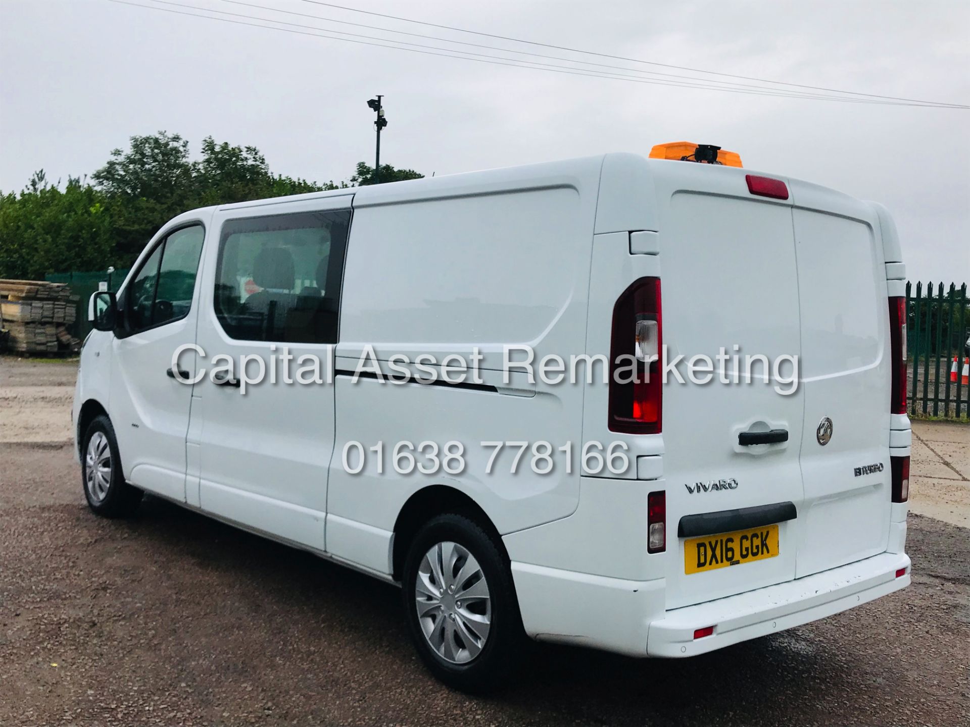 (ON SALE) VAUXHALL VIVARO *SPORTIVE* LWB 6 SEATER DUELINER / CREW VAN (2016) '1.6 CDTI-STOP/START' - Image 4 of 41