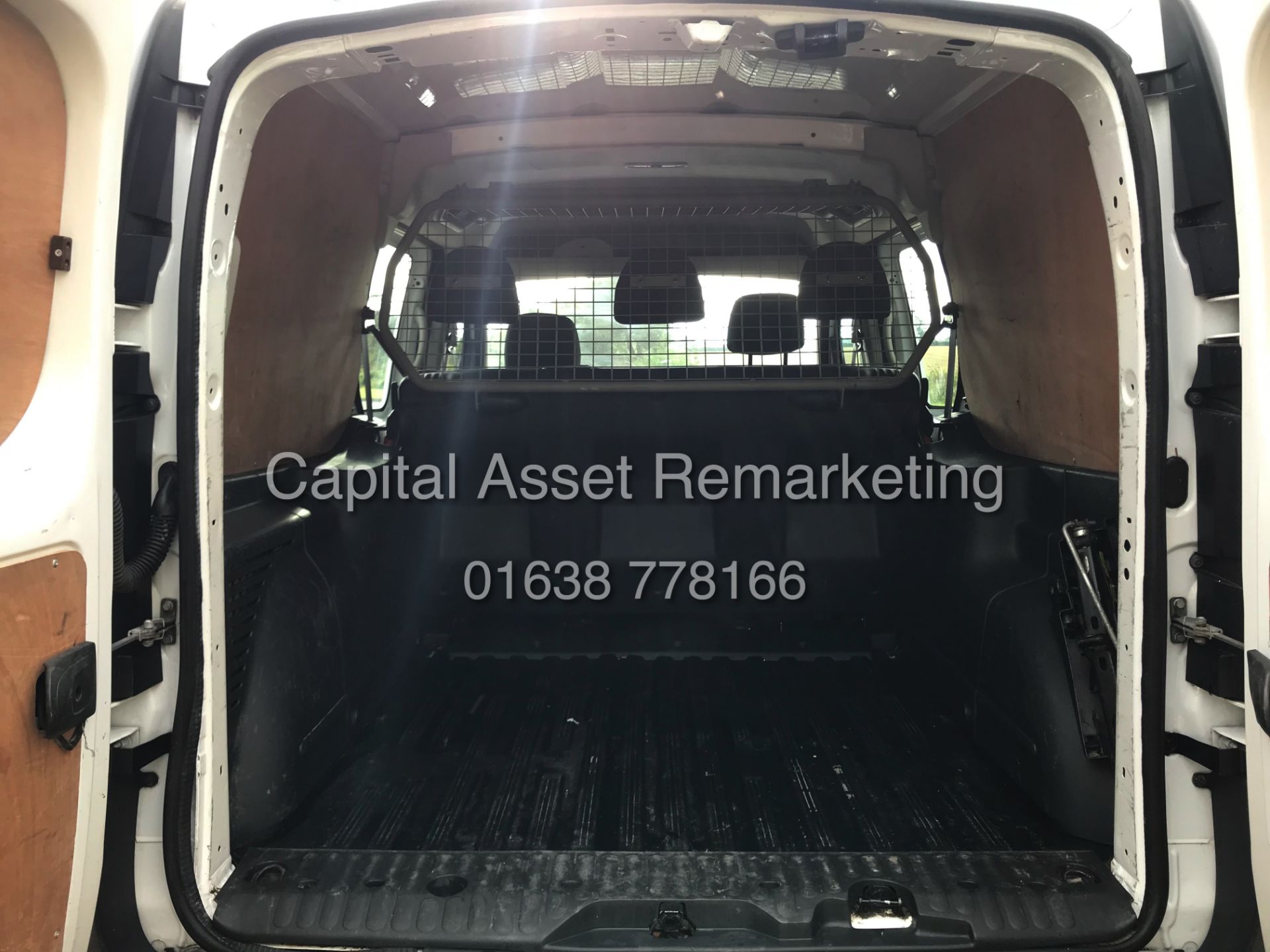 MERCEDES-BENZ CITAN 109 CDI *LWB - 5 SEATER CREW VAN* (2016 MODEL) 1 OWNER - FULL SERVICE HISTORY - Image 14 of 29