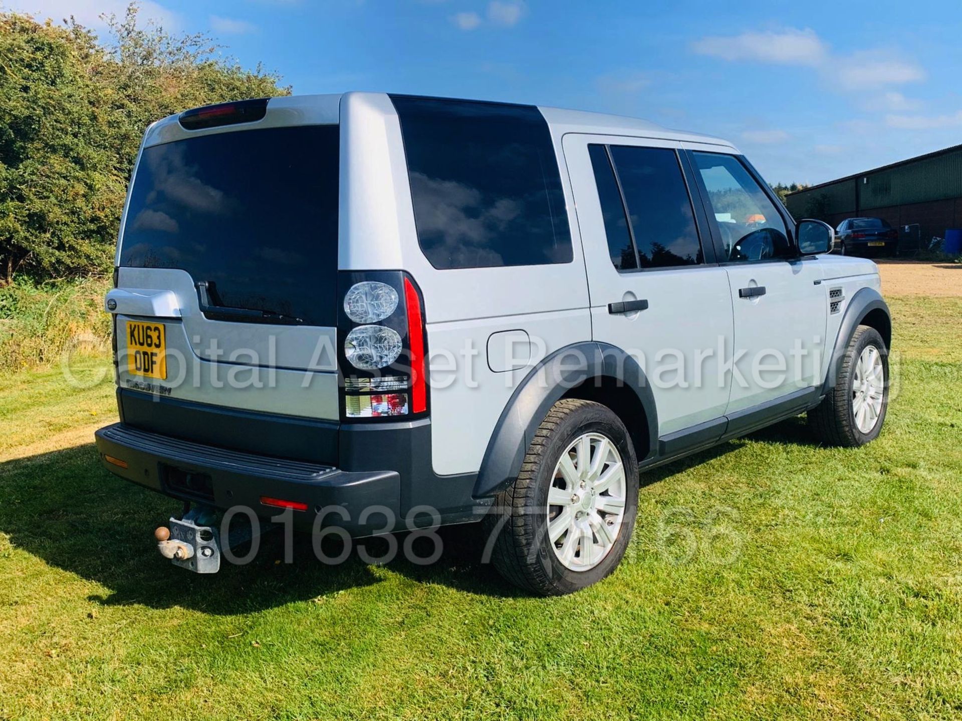 LAND ROVER DISCOVERY *XS EDITION* (2014) '3.0 SDV6 - 255 BHP - 8 SPEED AUTO' *LEATHER & SAT NAV* - Image 15 of 50