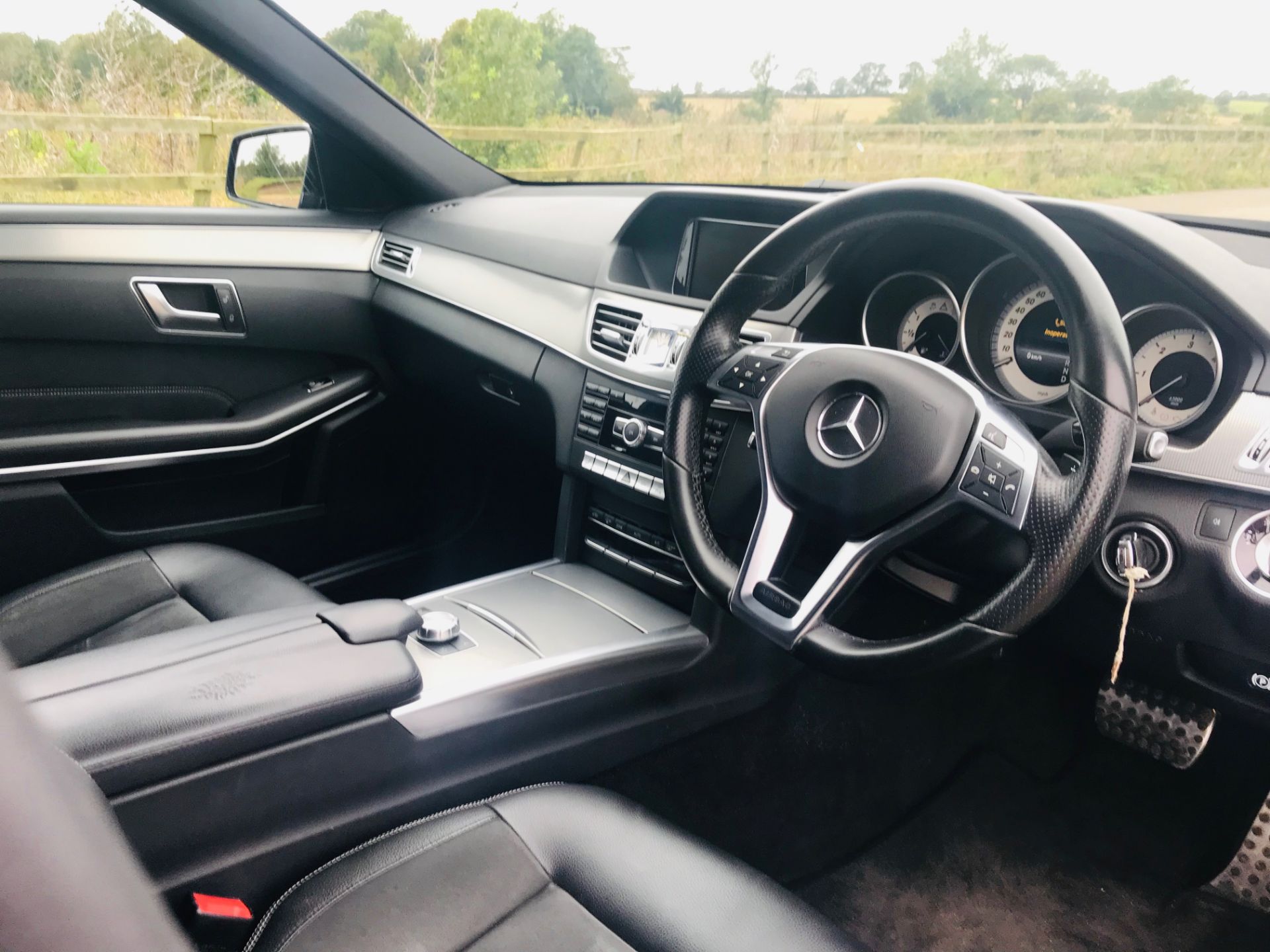 On Sale MERCEDES E250d "AMG LINE"SPORT - 7G AUTO - 2016 MODEL - BLACK- SAT ANV - LEATHER - HUGE SPEC - Image 18 of 20