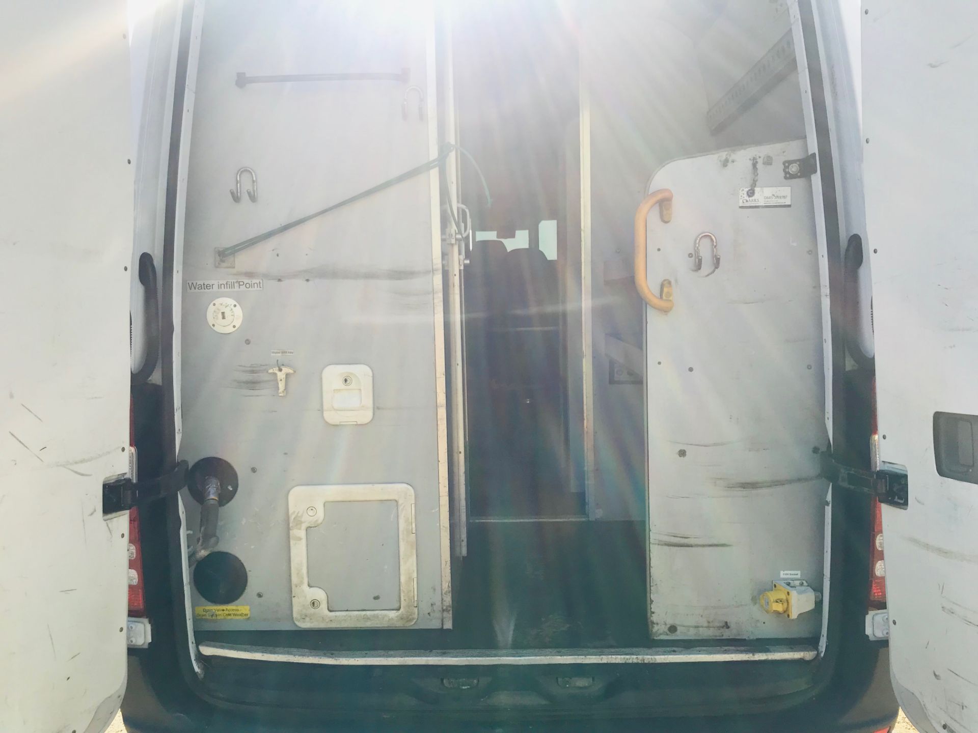 MERCEDES-BENZ SPRINTER 313 CDI *MWB HI-ROOF -WELFARE / MESSING UNIT* (FULLY EQUIPT) 1 OWNER FROM NEW - Image 12 of 27