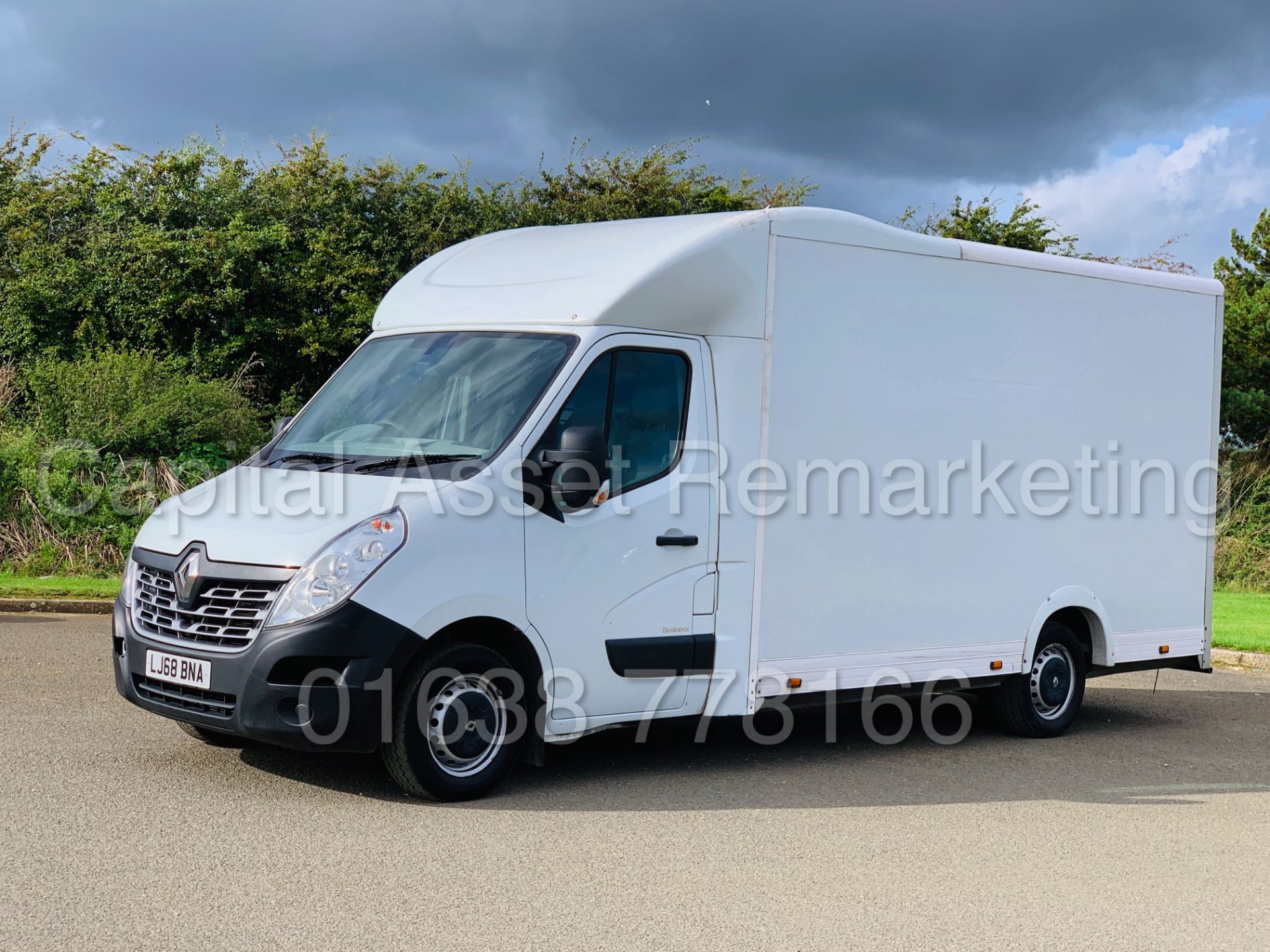 (On Sale) RENAULT MASTER *BUSINESS ENERGY* LWB - LO-LOADER / LUTON BOX VAN' (68 REG - EURO 6 MODEL)