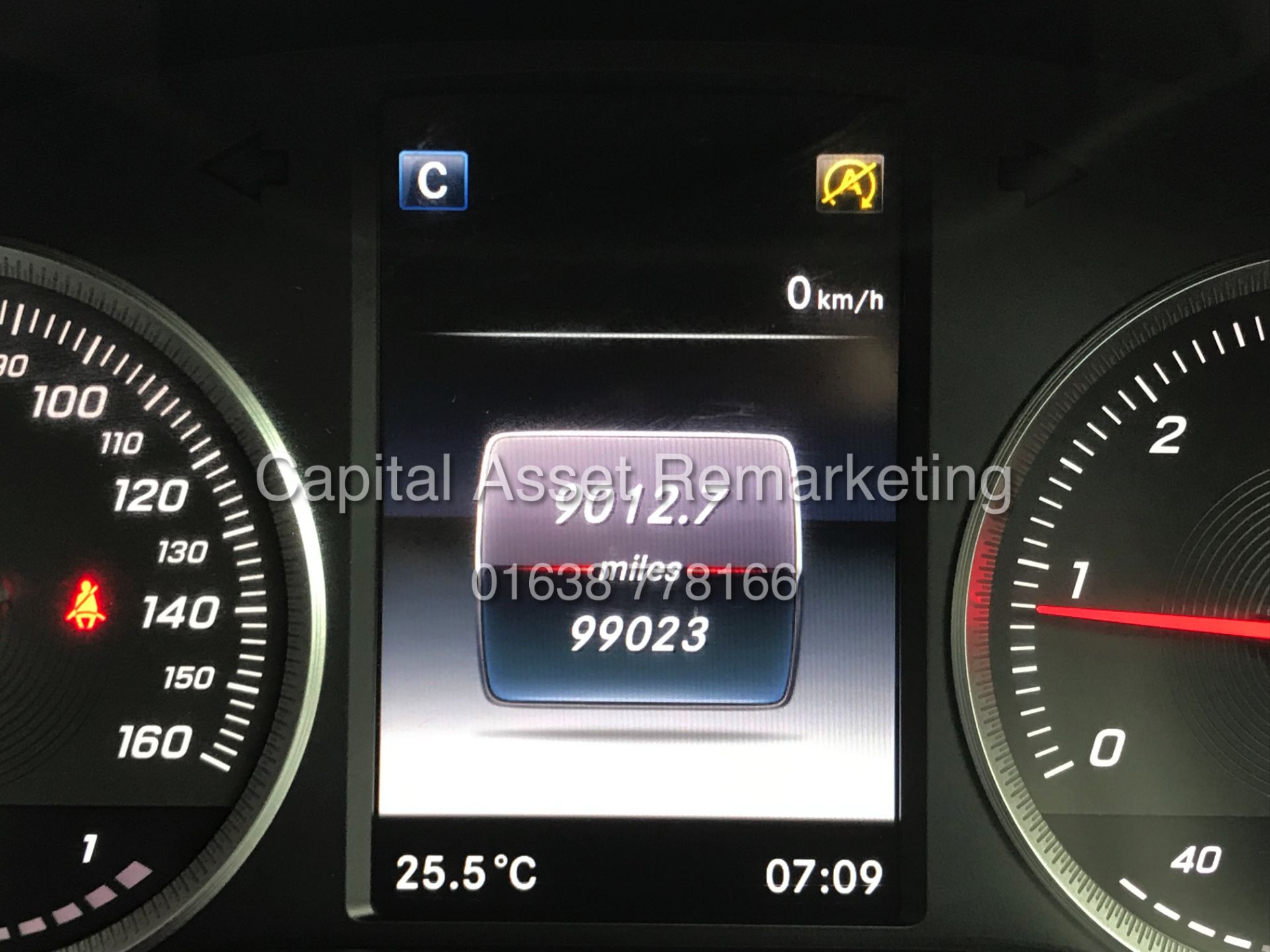 MERCEDES-BENZ C200d *SPECIAL EQUIPMENT* 4 DOOR SALOON (2016 - NEW MODEL) **MASSIVE SPEC** - Image 14 of 30