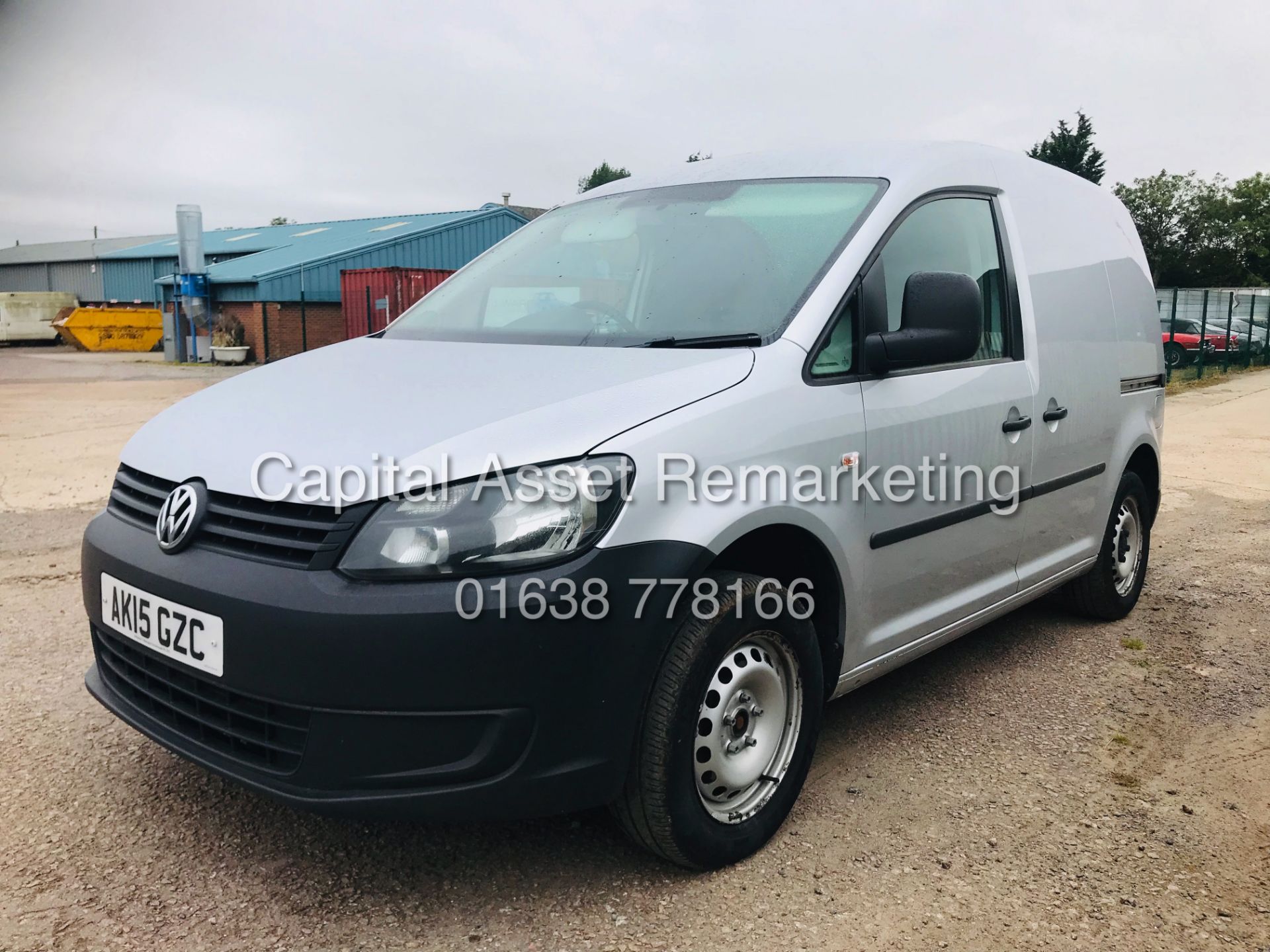 On Sale VOLKSWAGEN CADDY *SPORTY VAN* SWB PANEL VAN (2015 - NEW MODEL) 1.6 TDI - 102 BHP **AIR CON** - Image 4 of 18